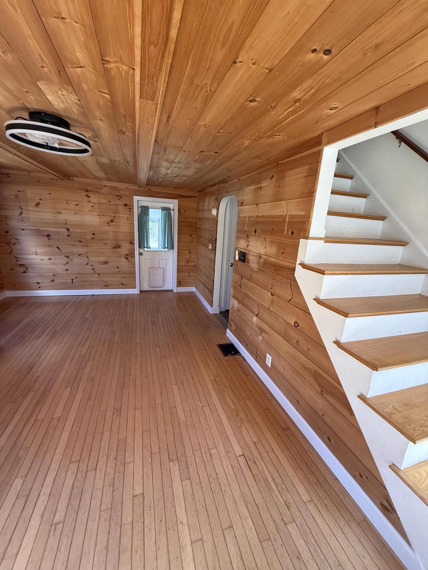 property viewer photo 17