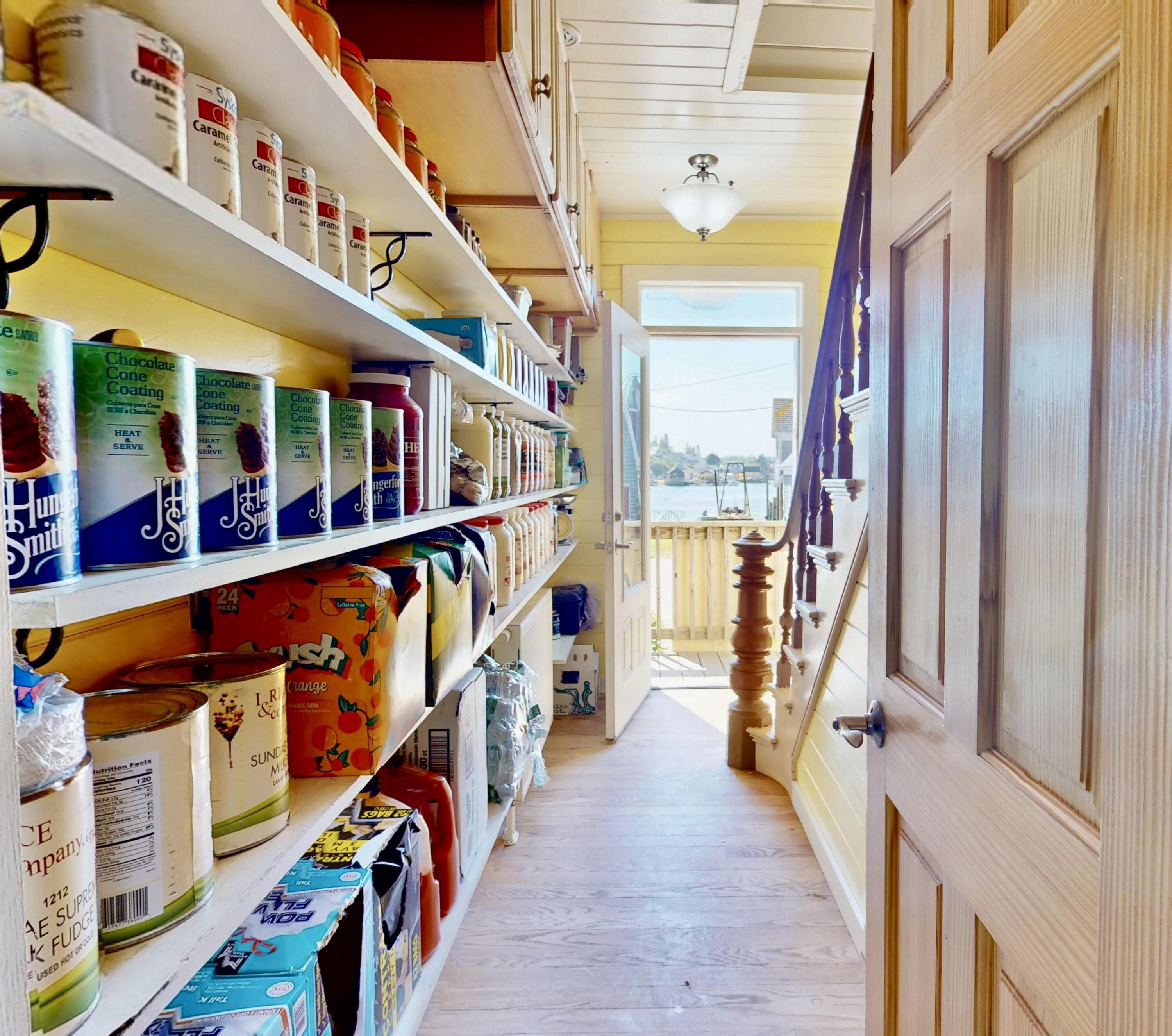 main property photo 13
