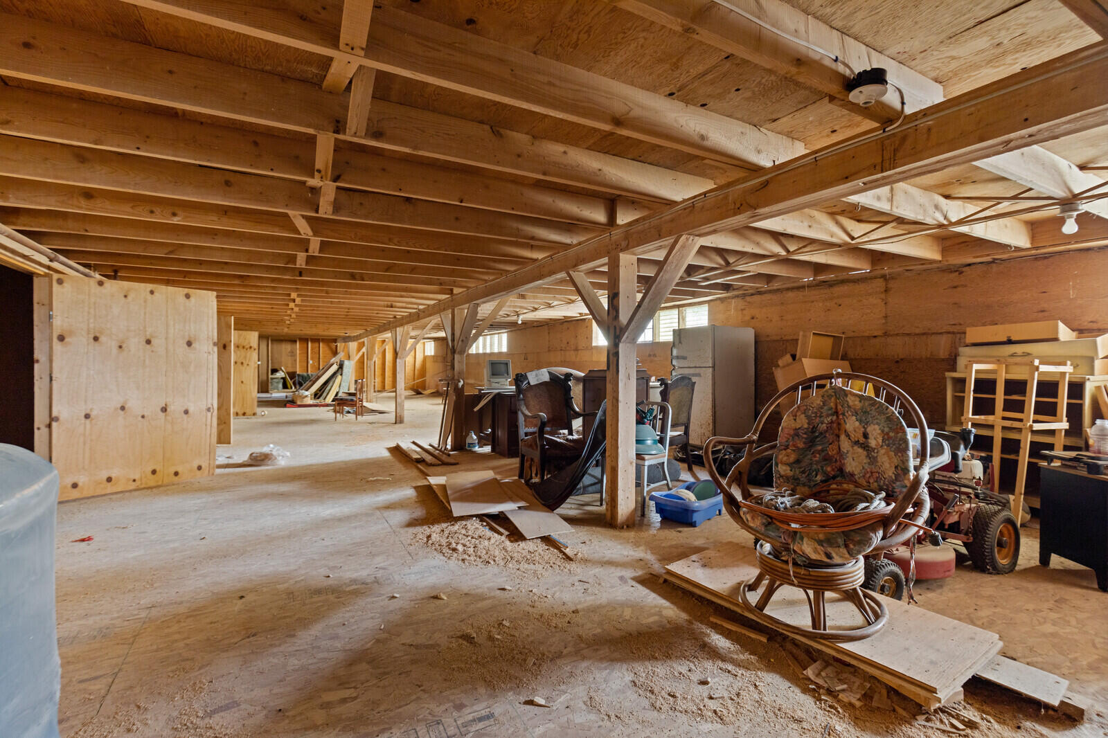 main property photo 33