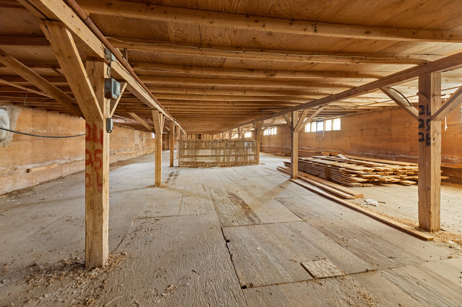 main property photo 40