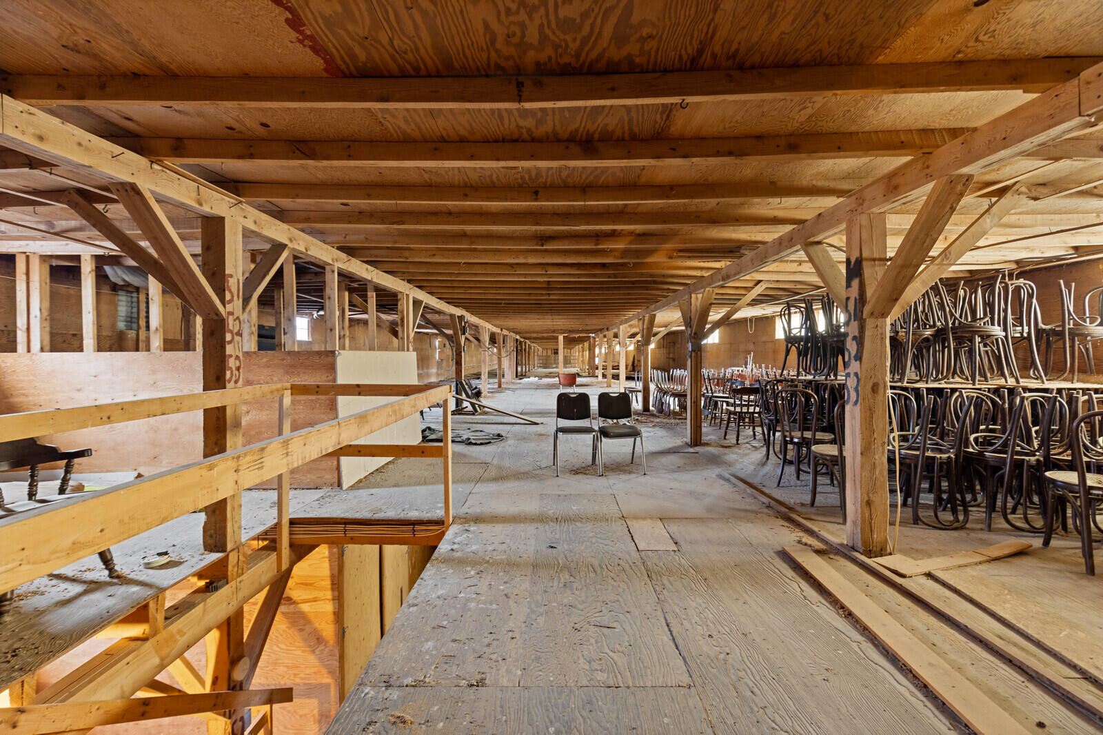 main property photo 45