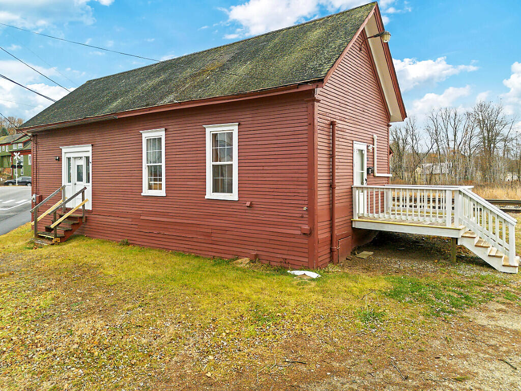 main property photo 26