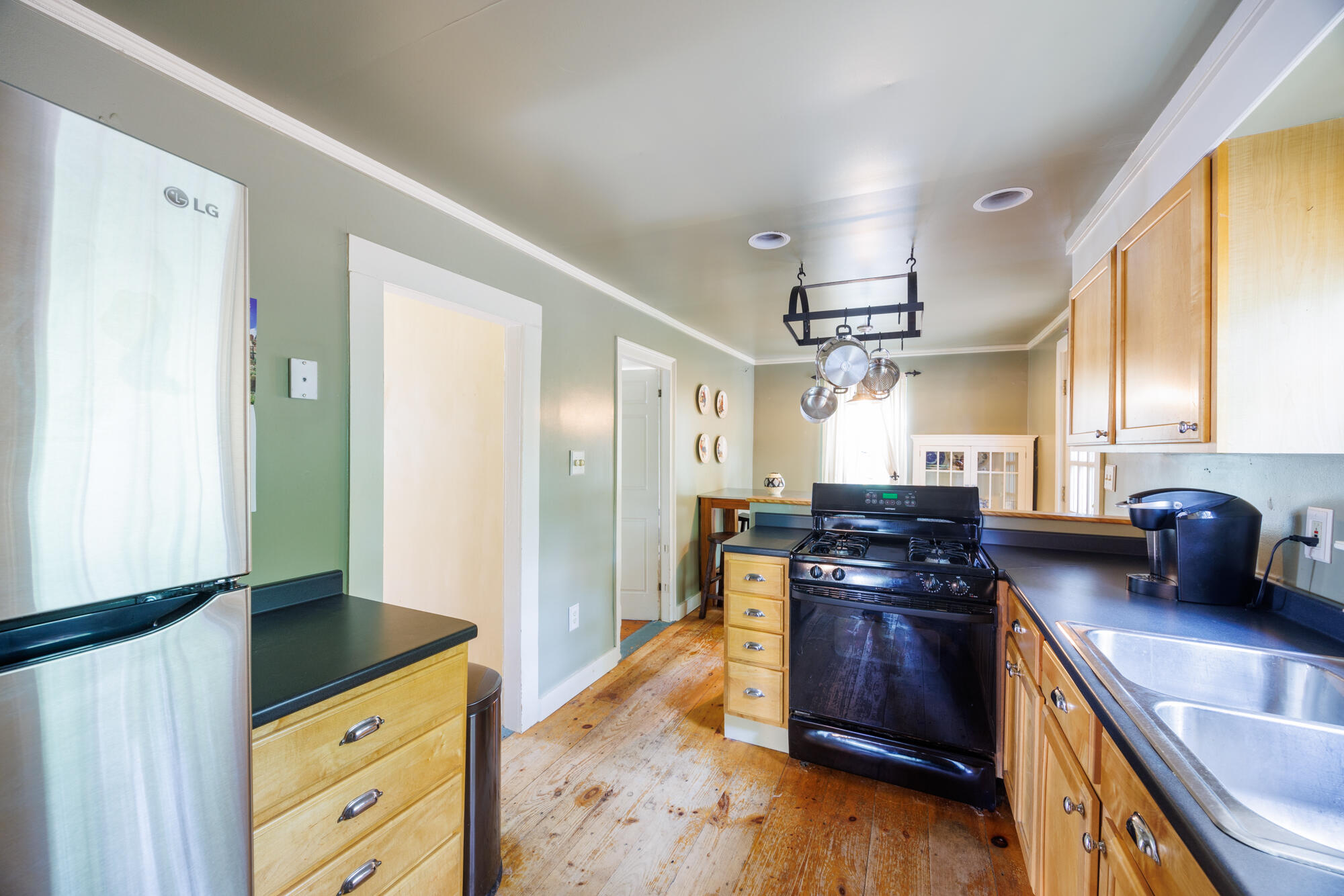 main property photo 14