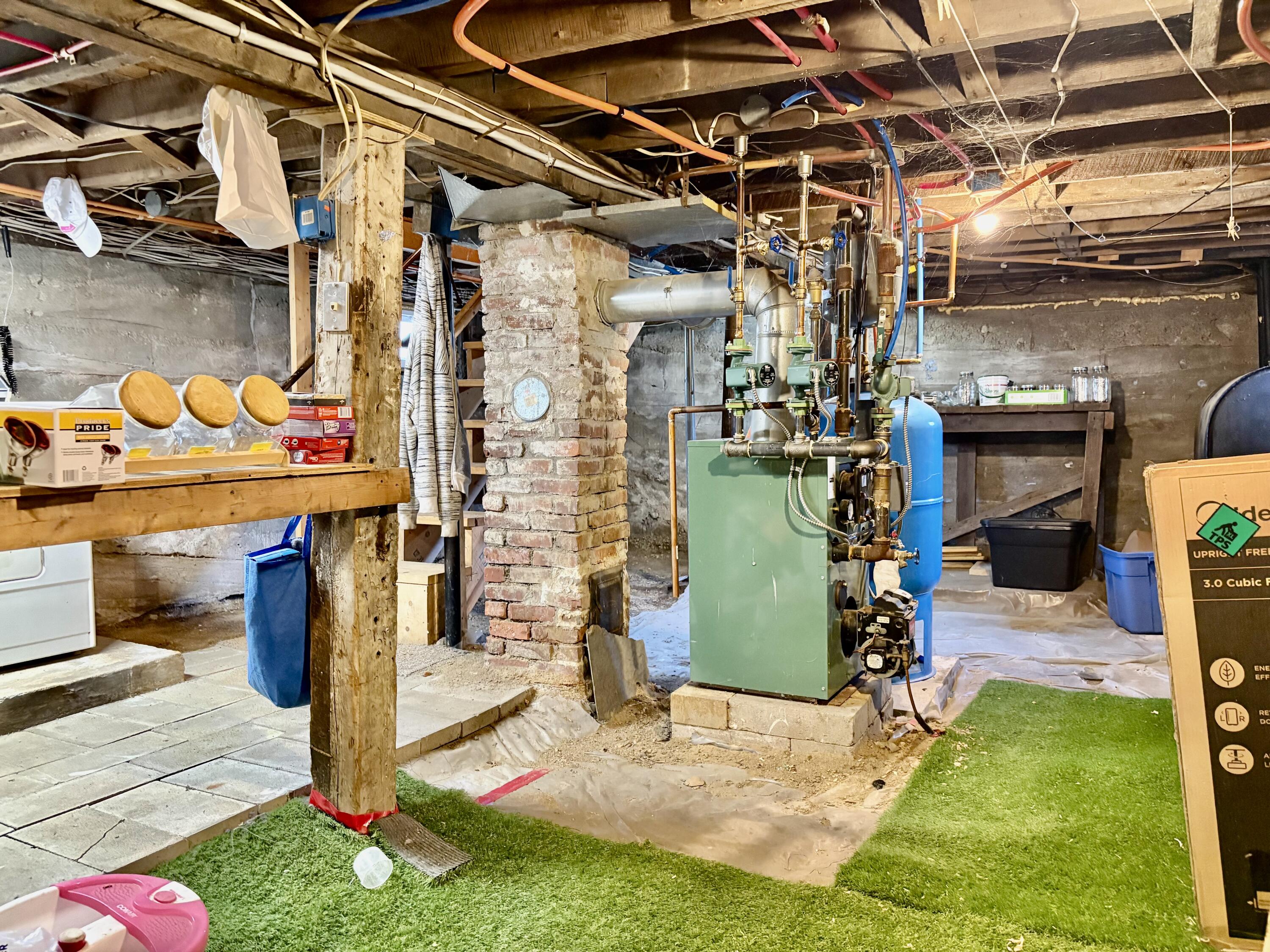 main property photo 28