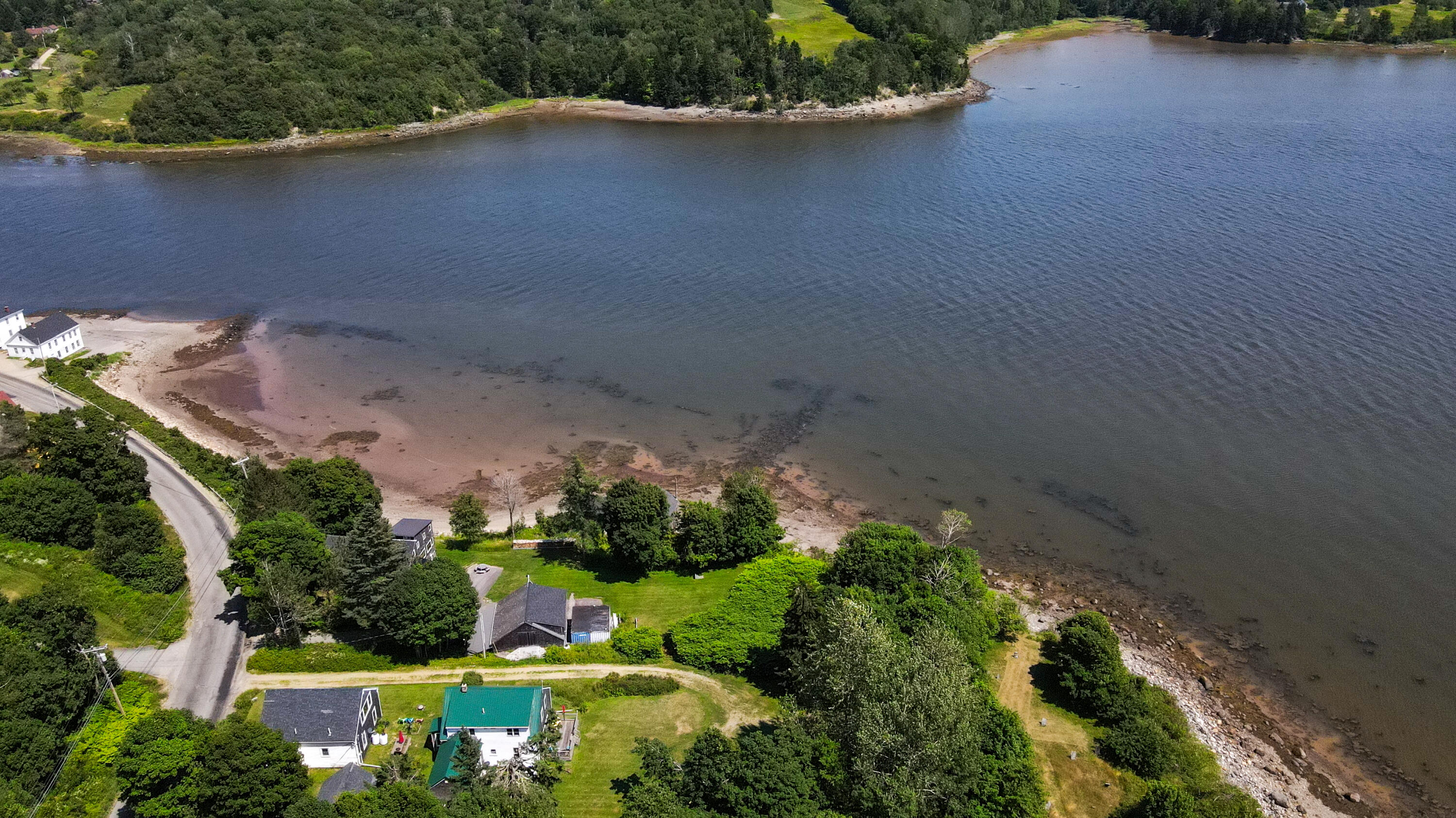 main property photo 18