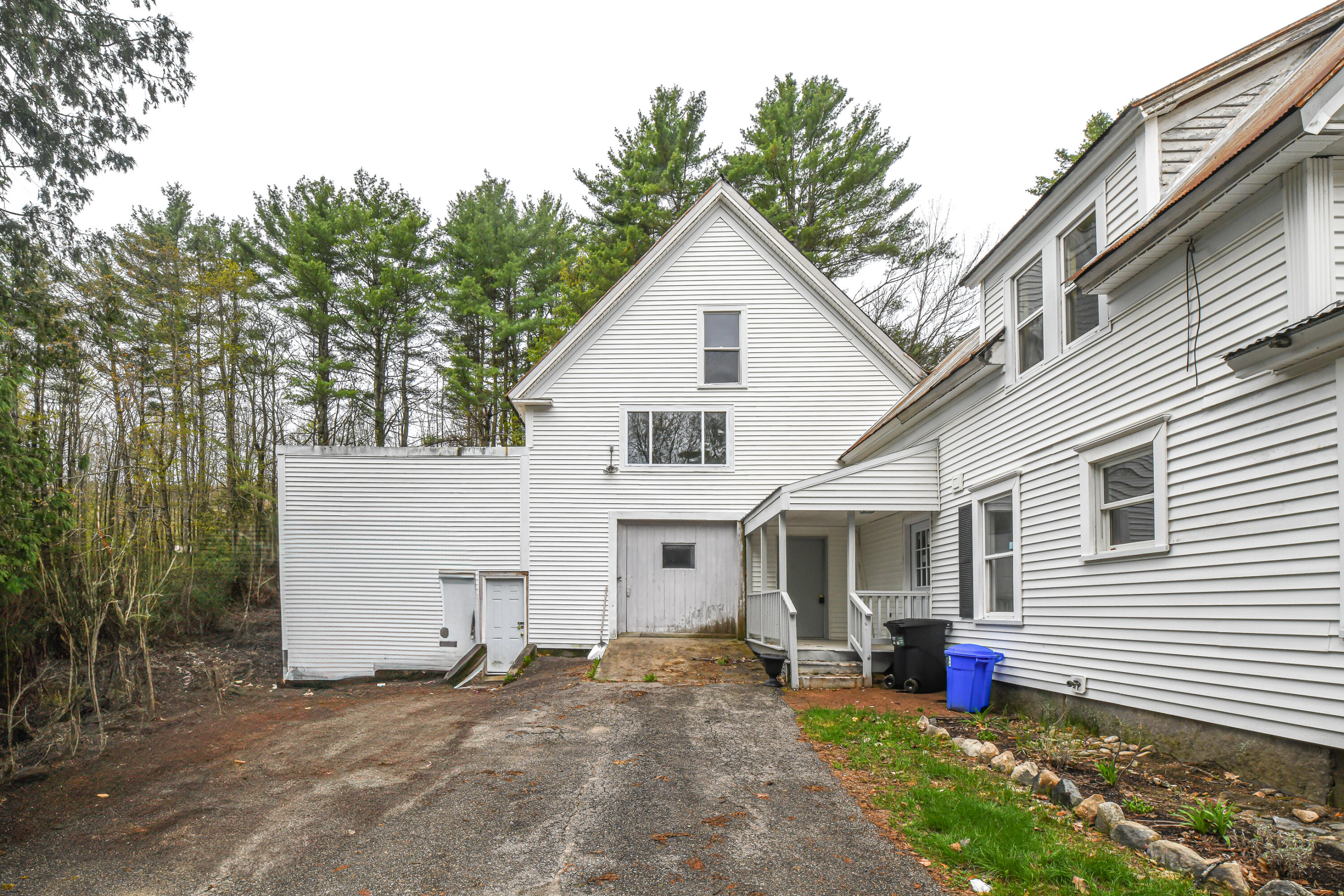 main property photo 49