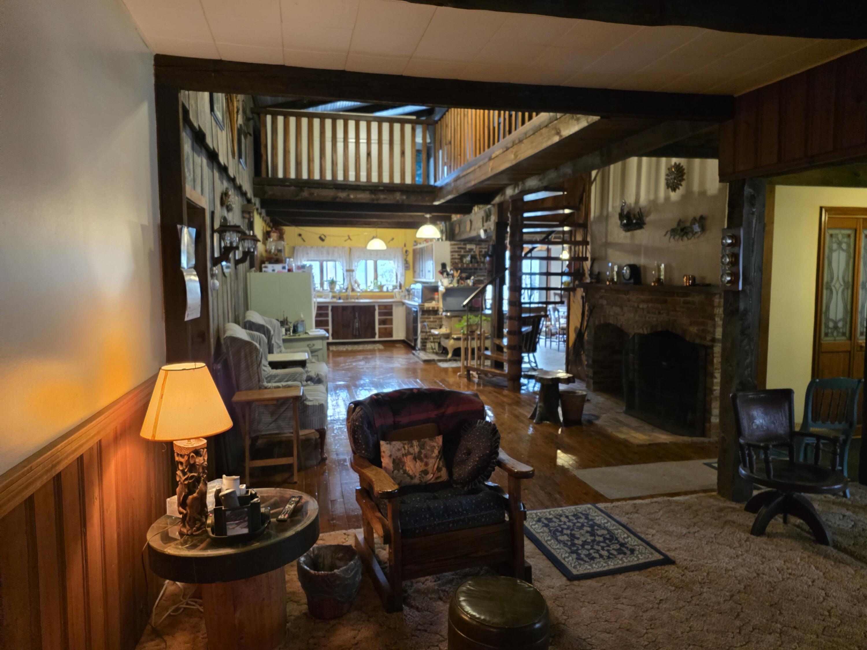 main property photo 14