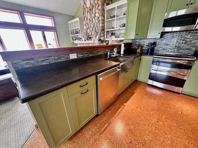 main property photo 8