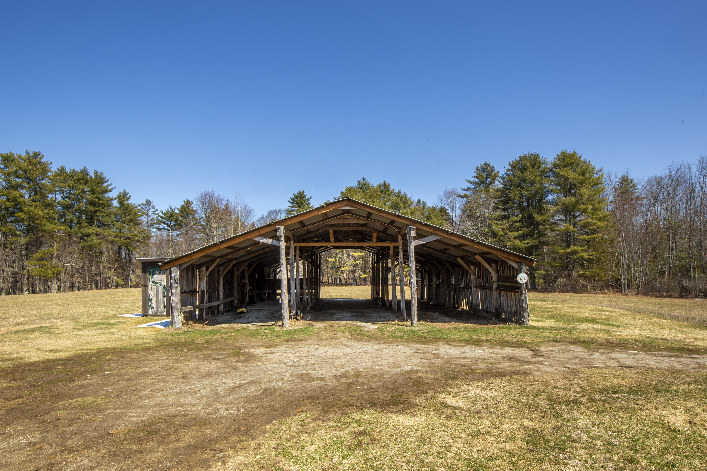 main property photo 31