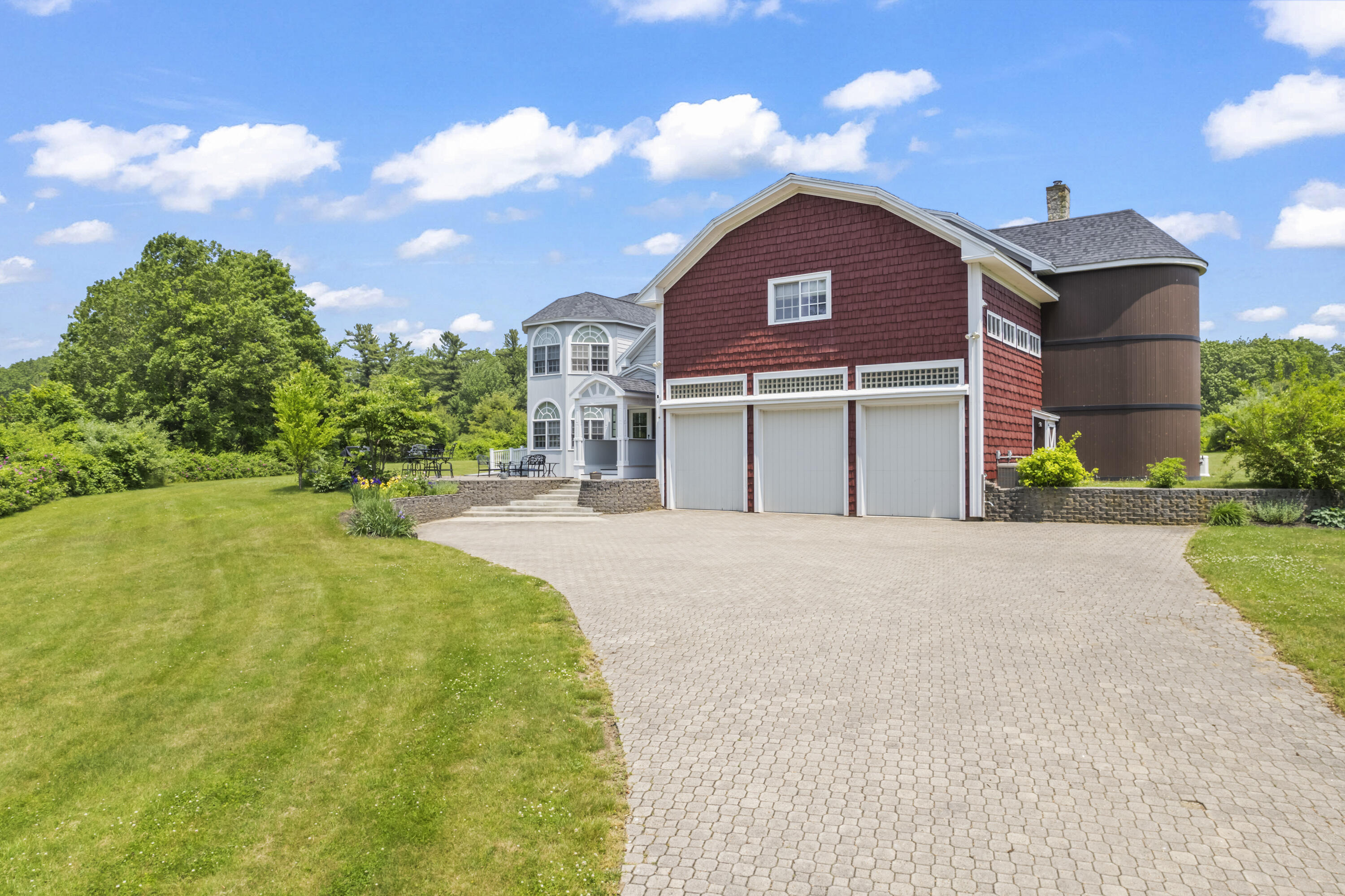main property photo 65