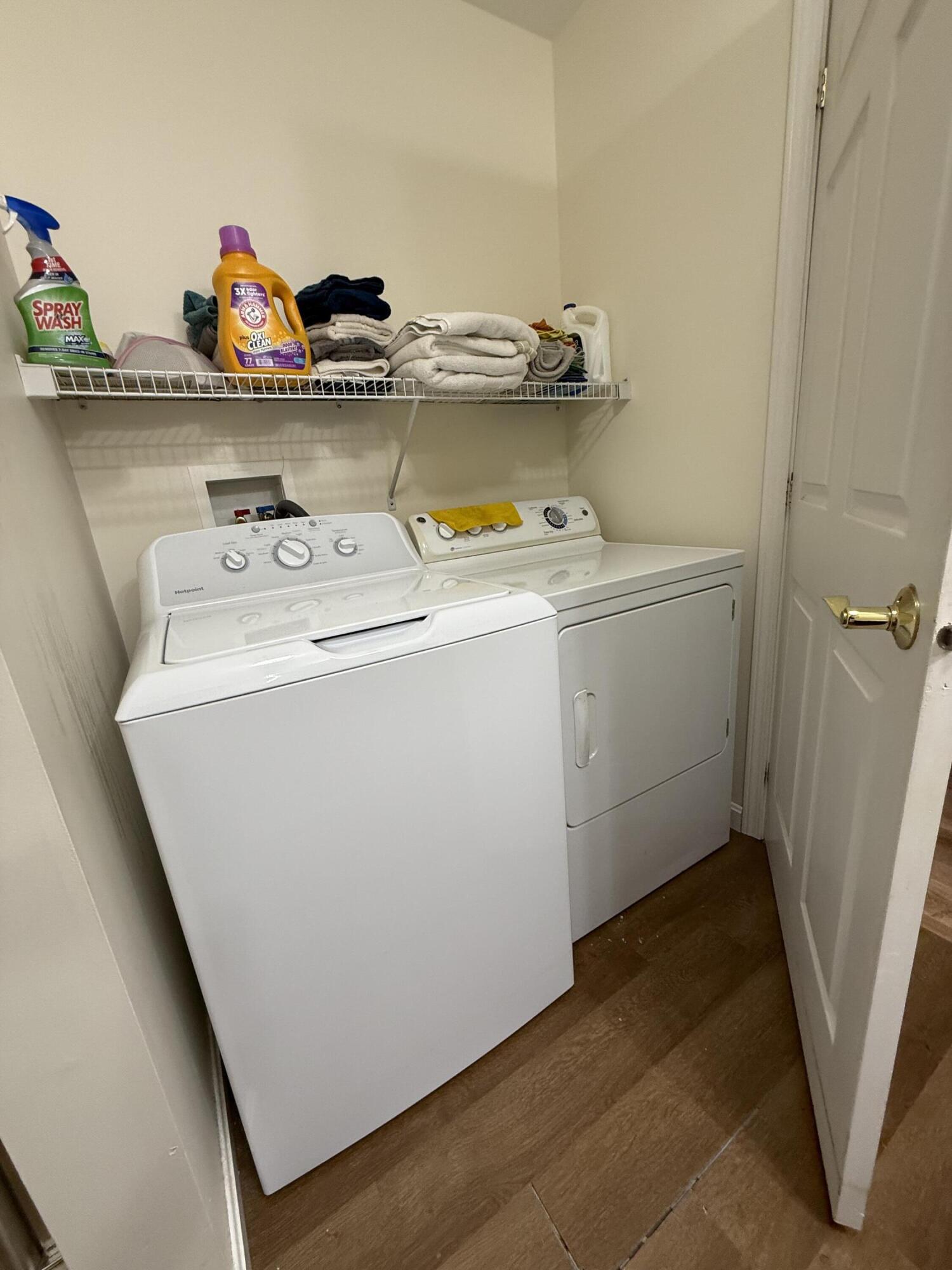 main property photo 14