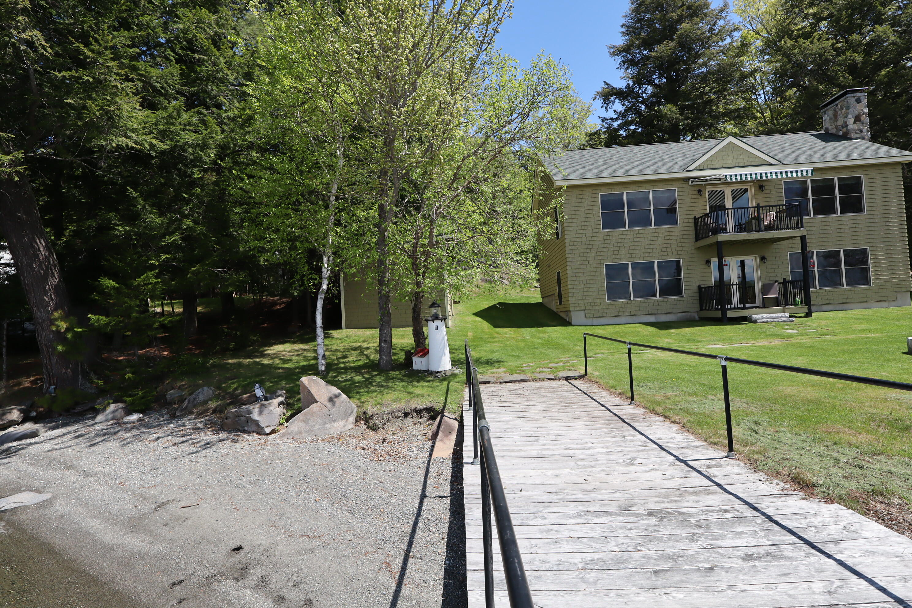main property photo 17