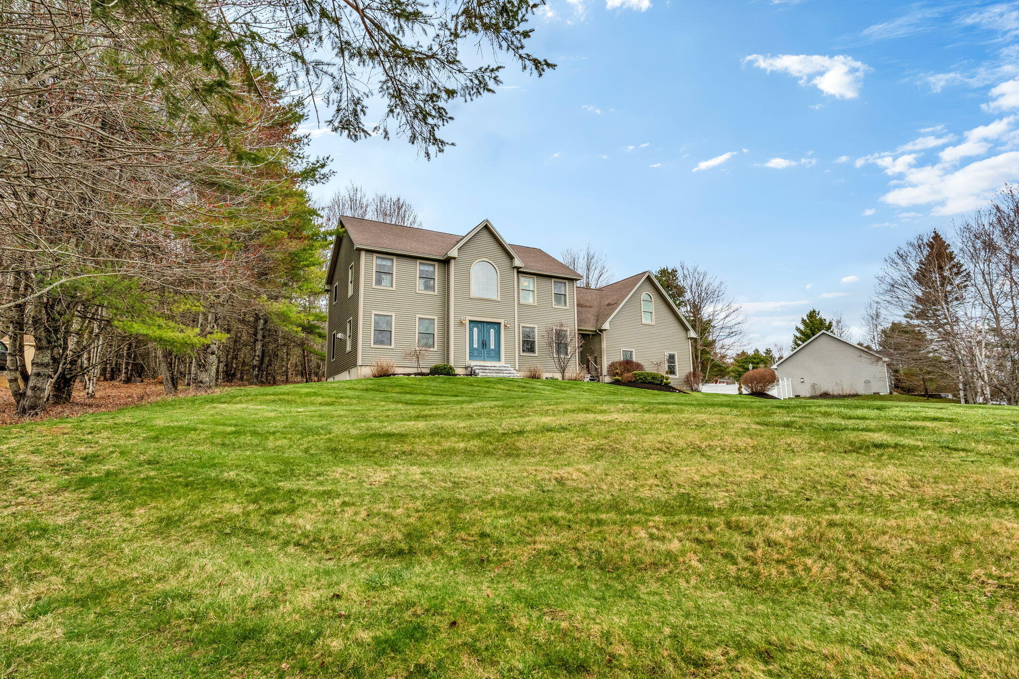 main property photo 2