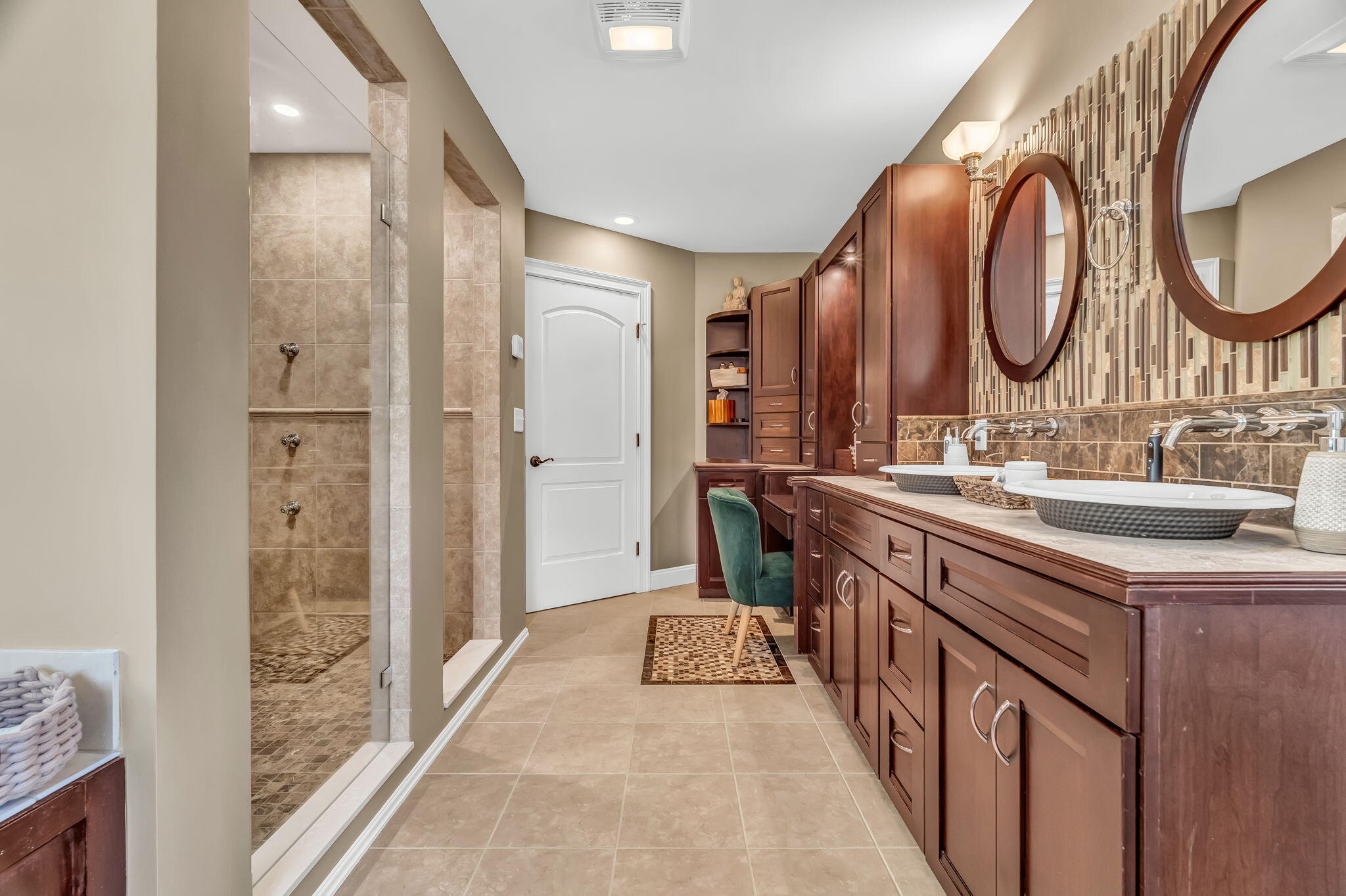main property photo 58