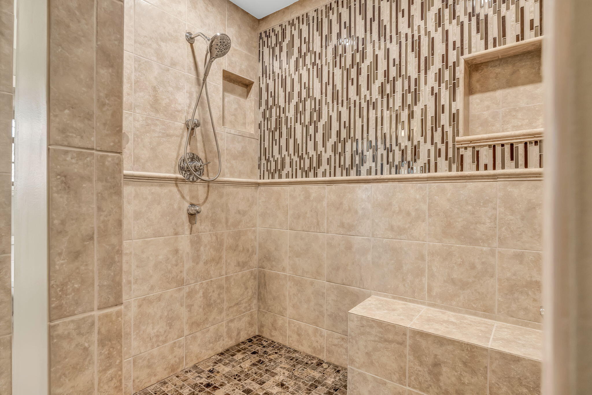 main property photo 60