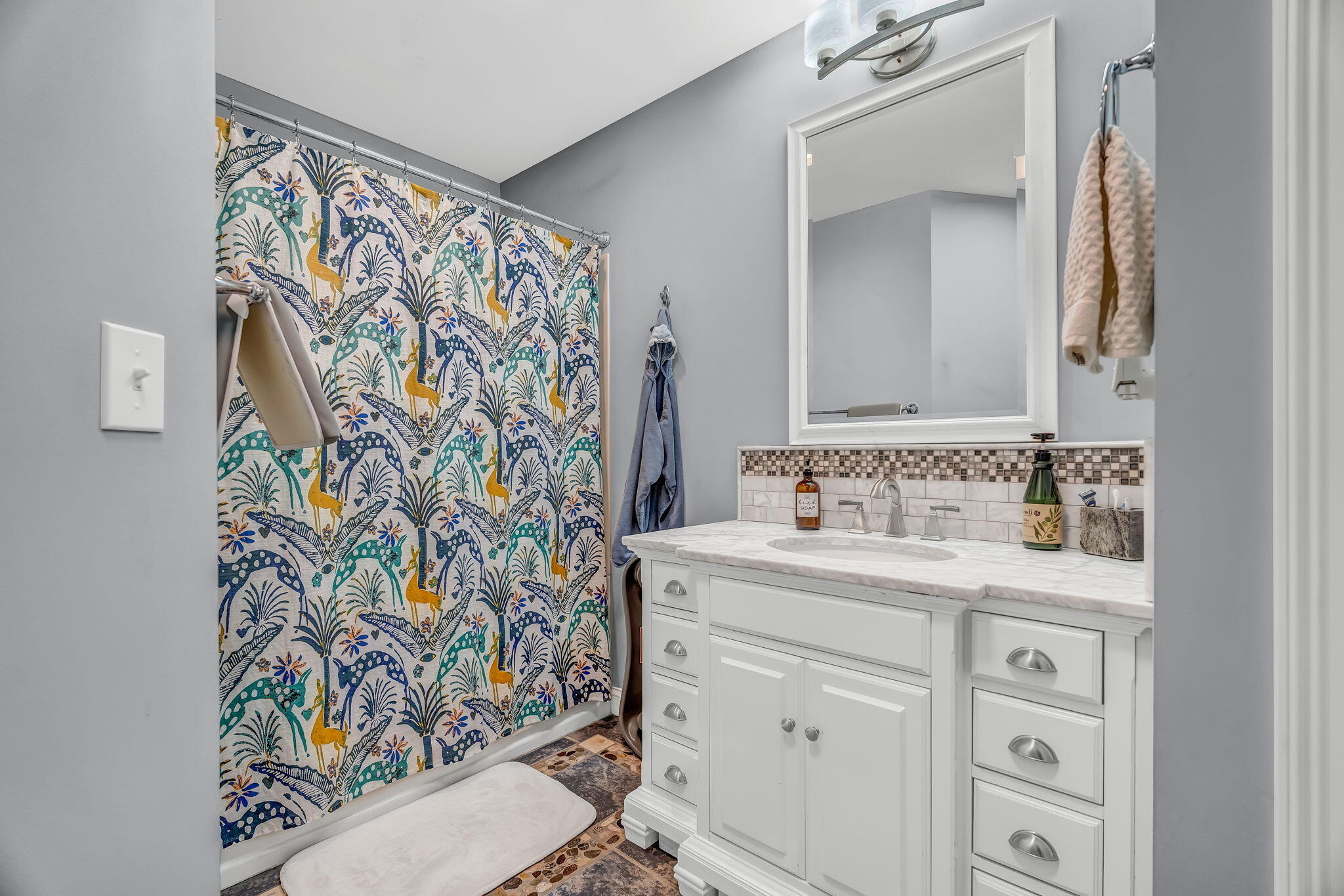 main property photo 64