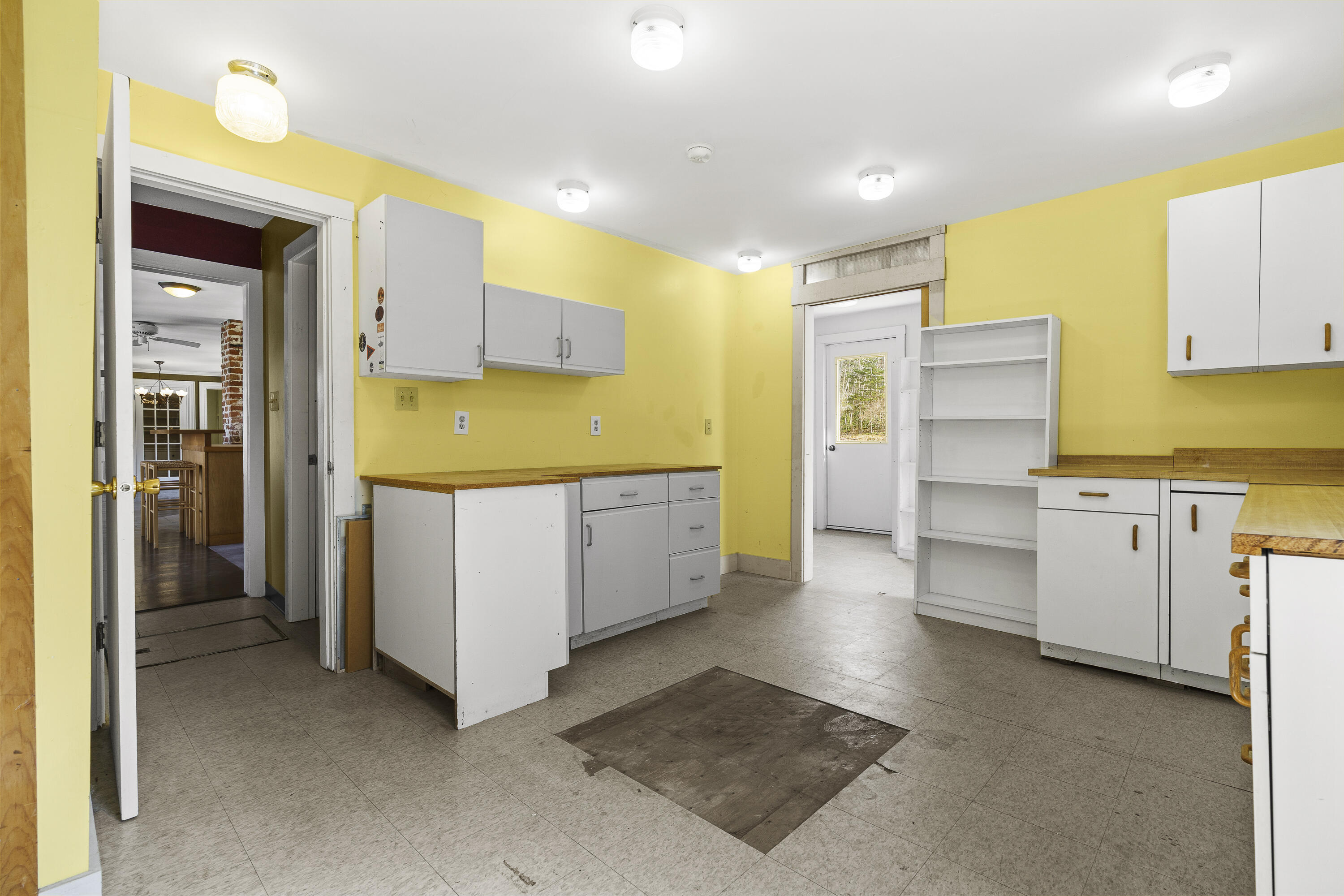 main property photo 44