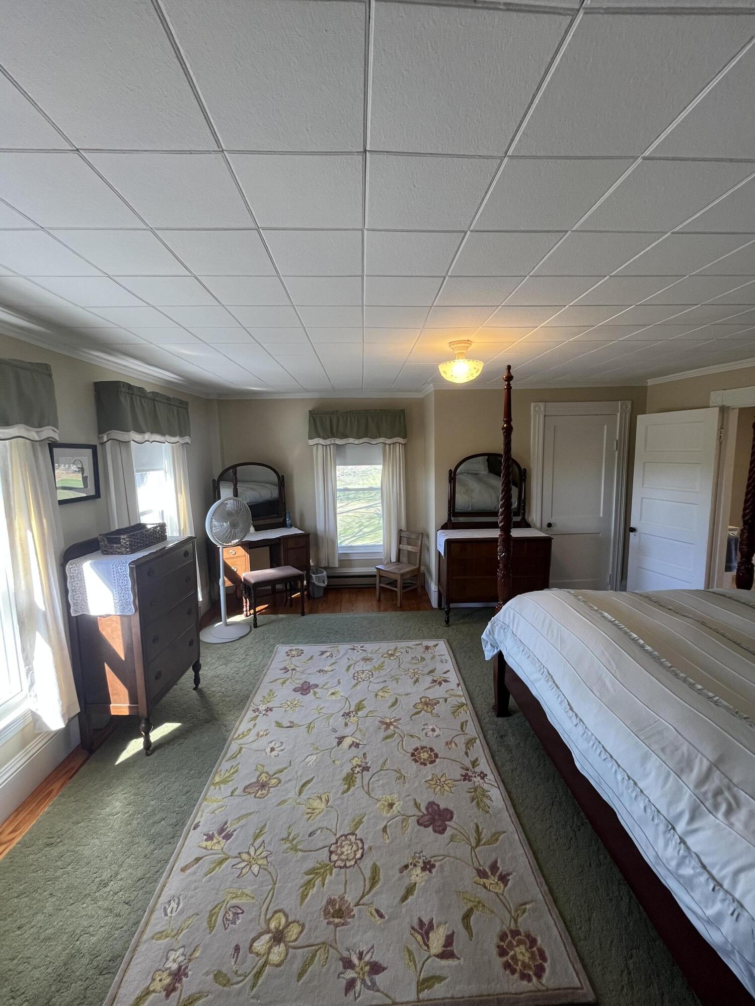 main property photo 36