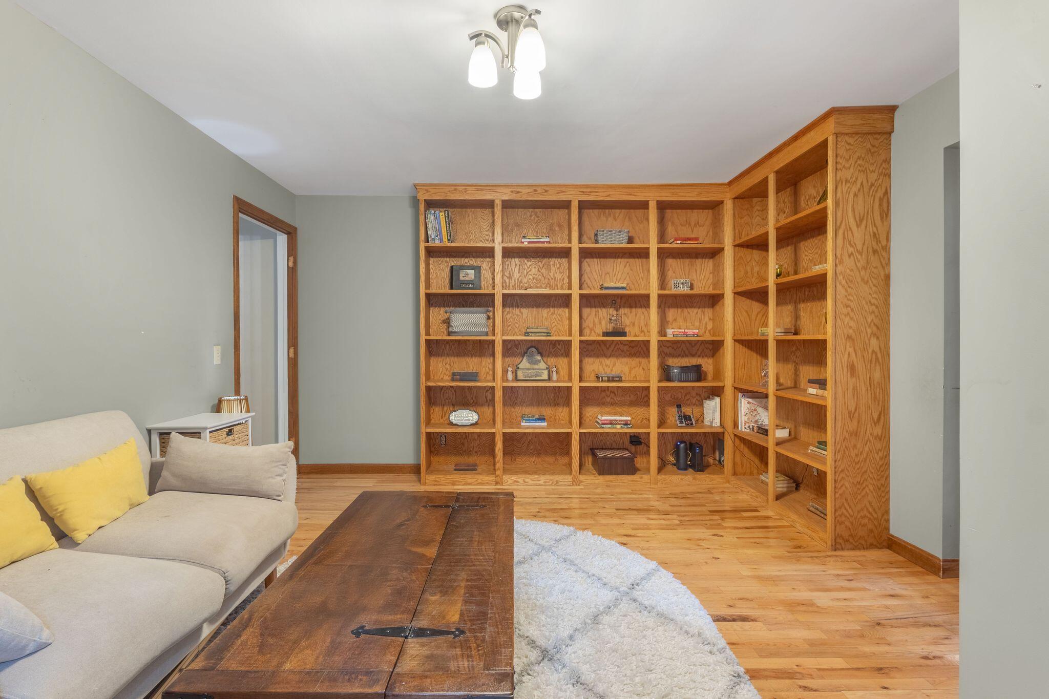 main property photo 25
