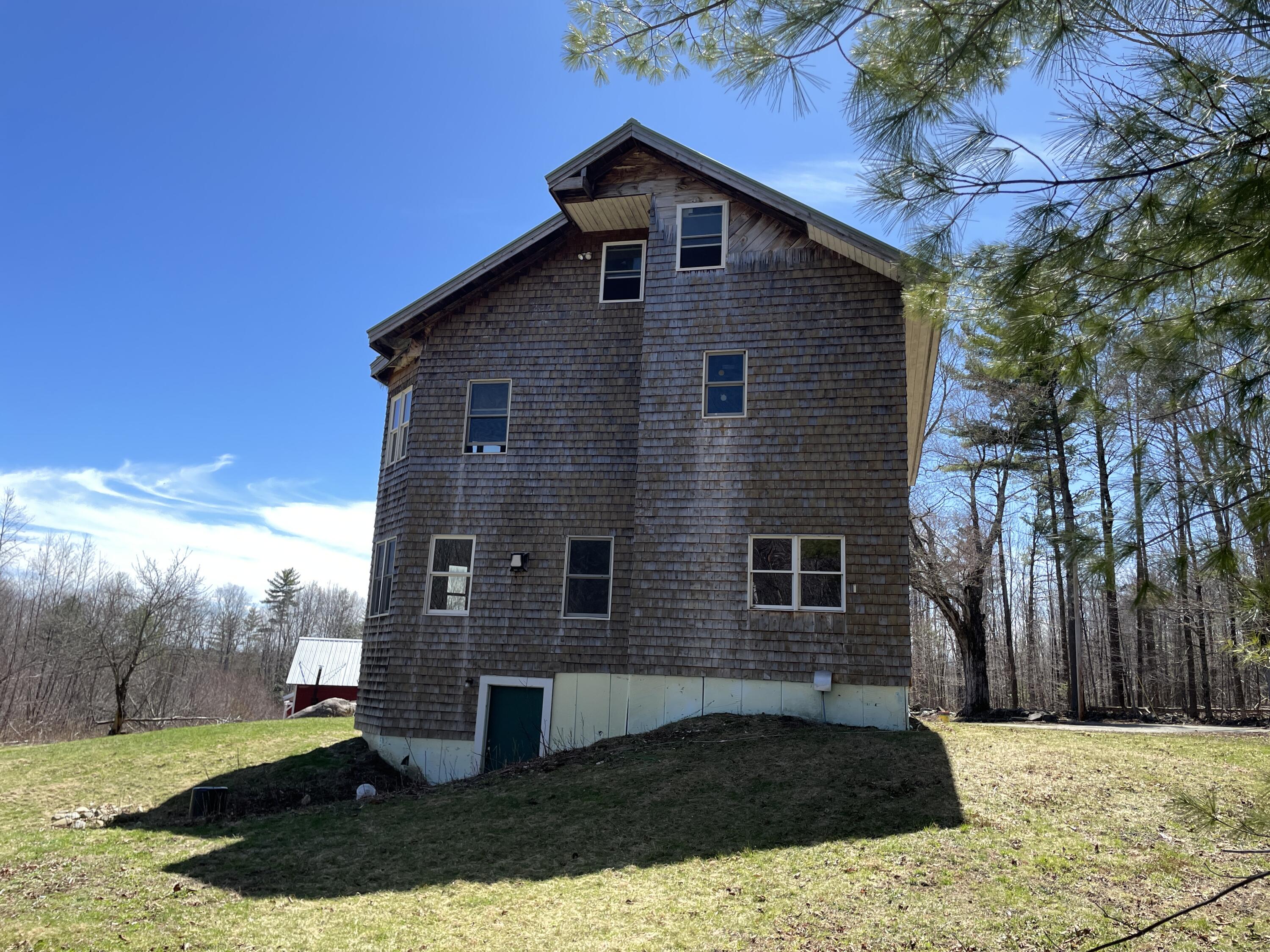 main property photo 26