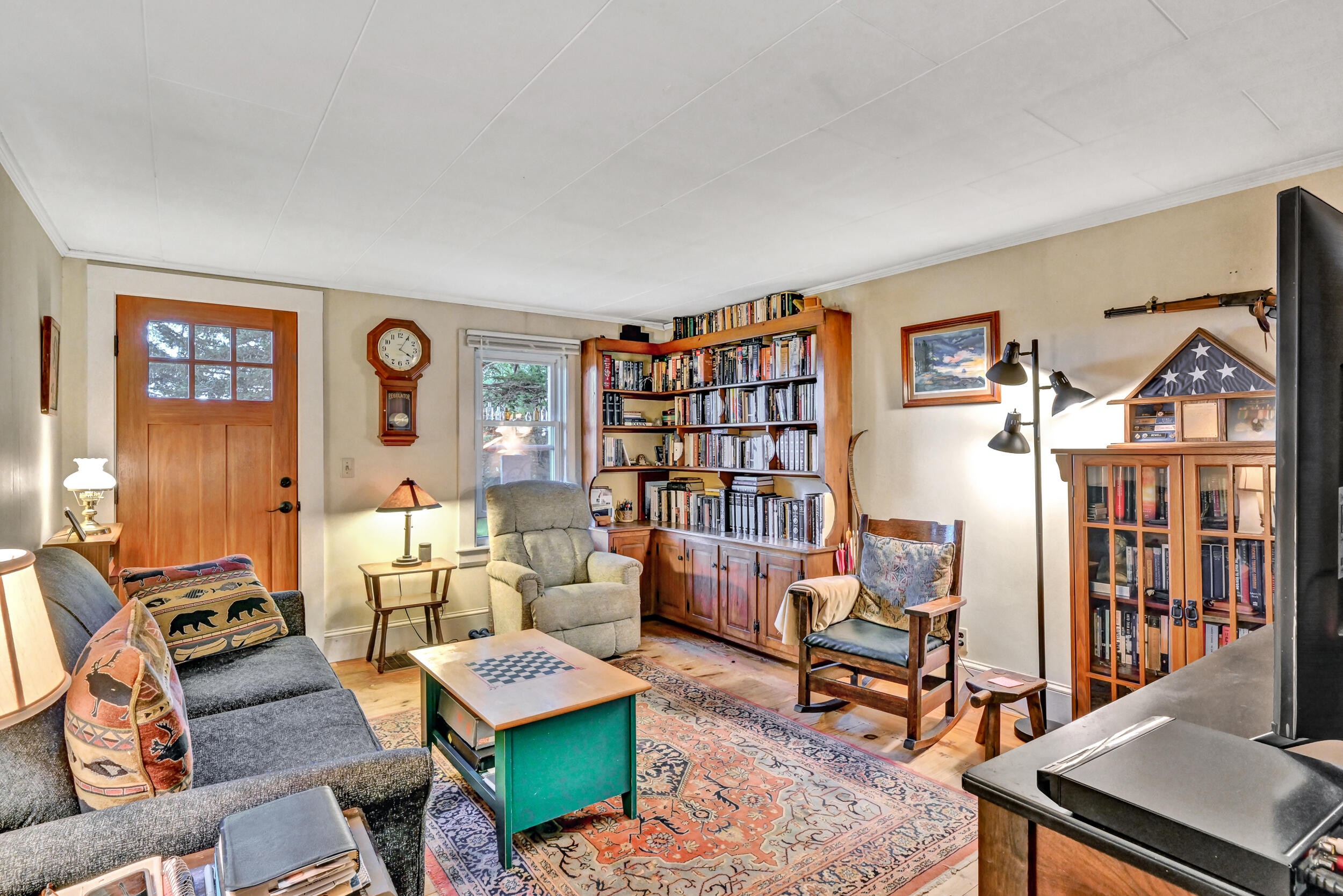 main property photo 19