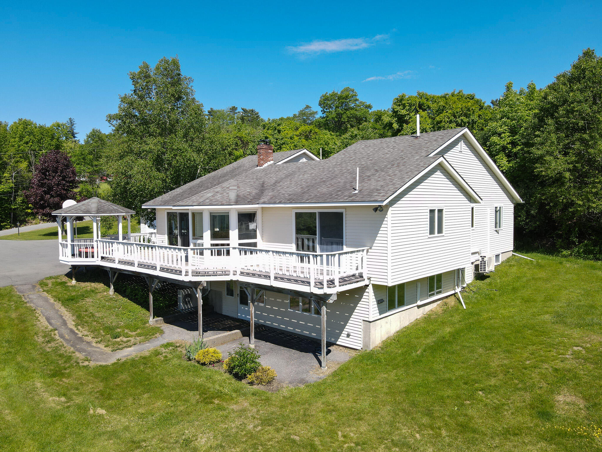 main property photo 123