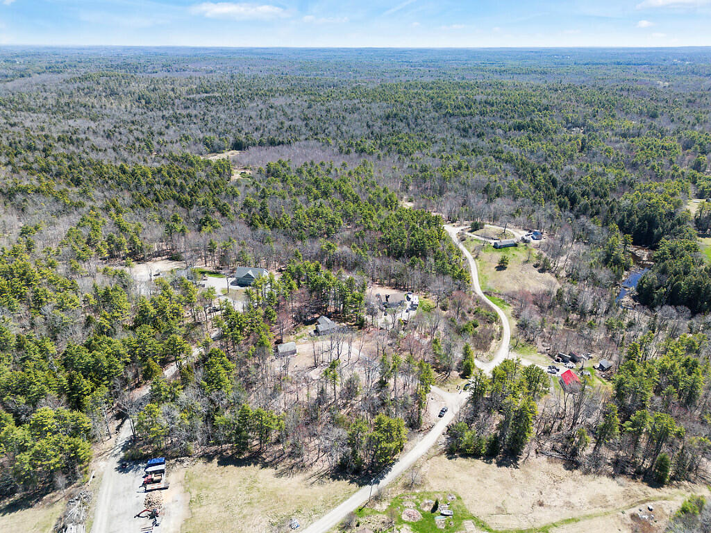 main property photo 40