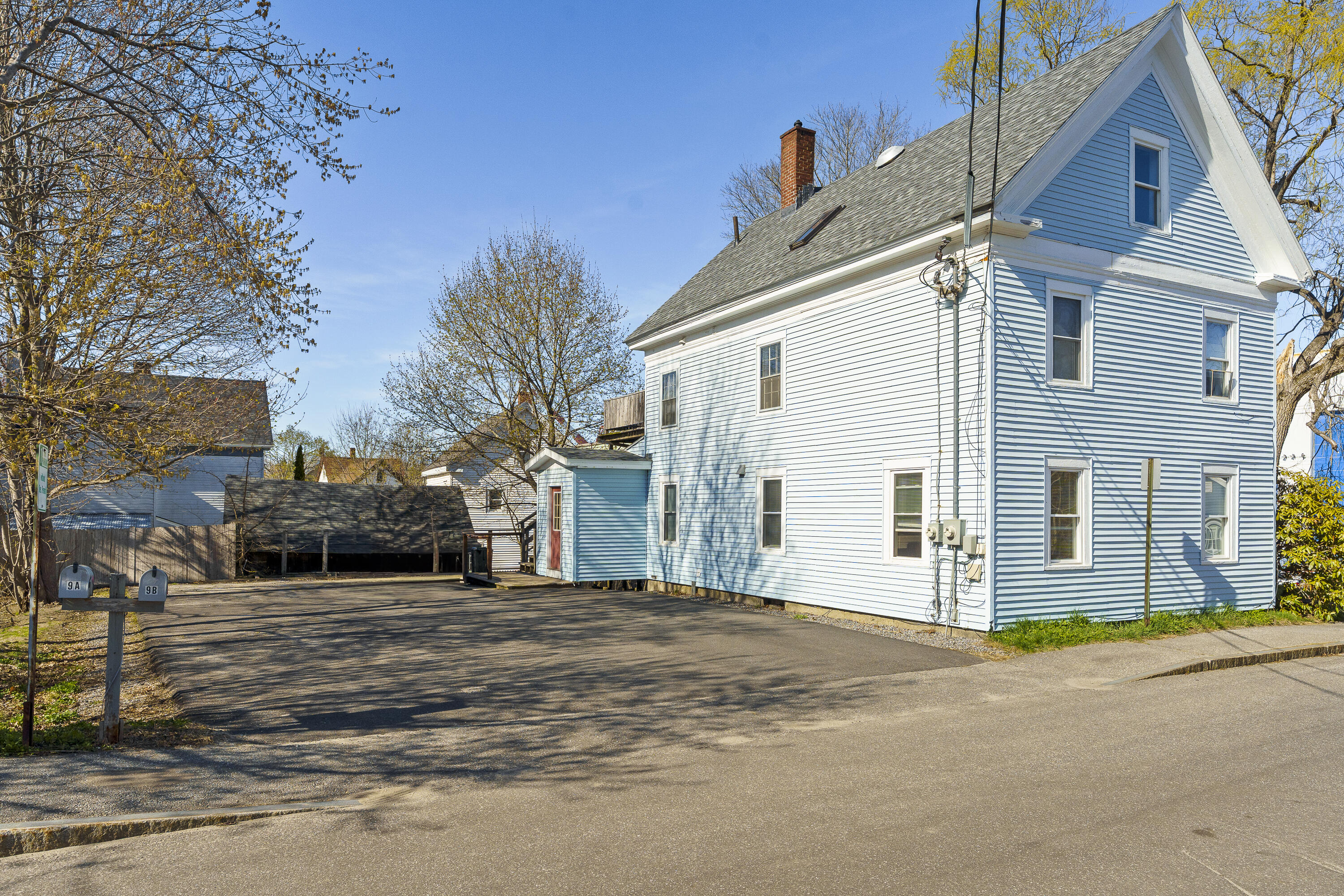 main property photo 37