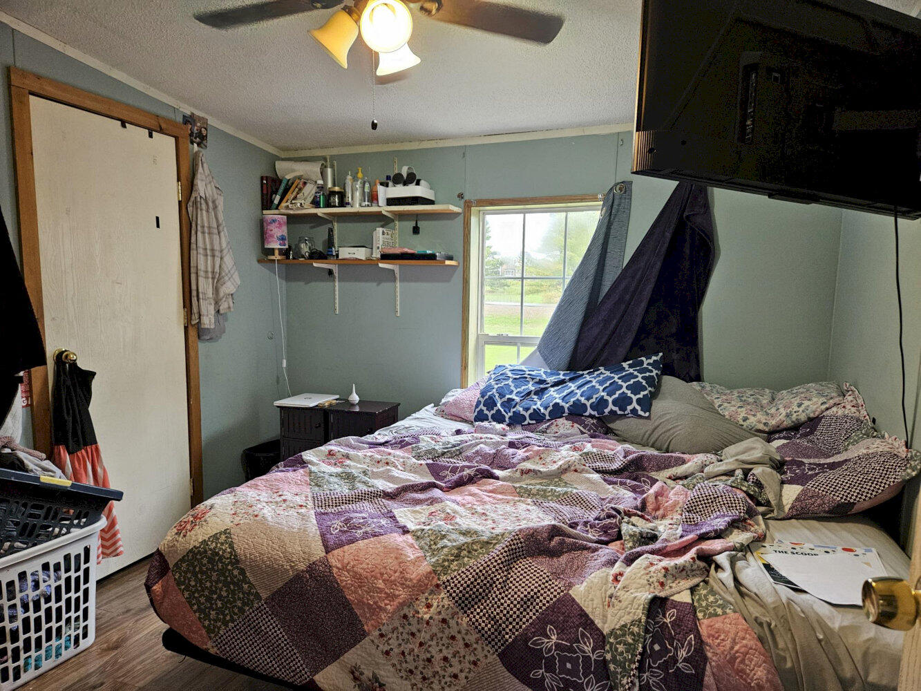 main property photo 29