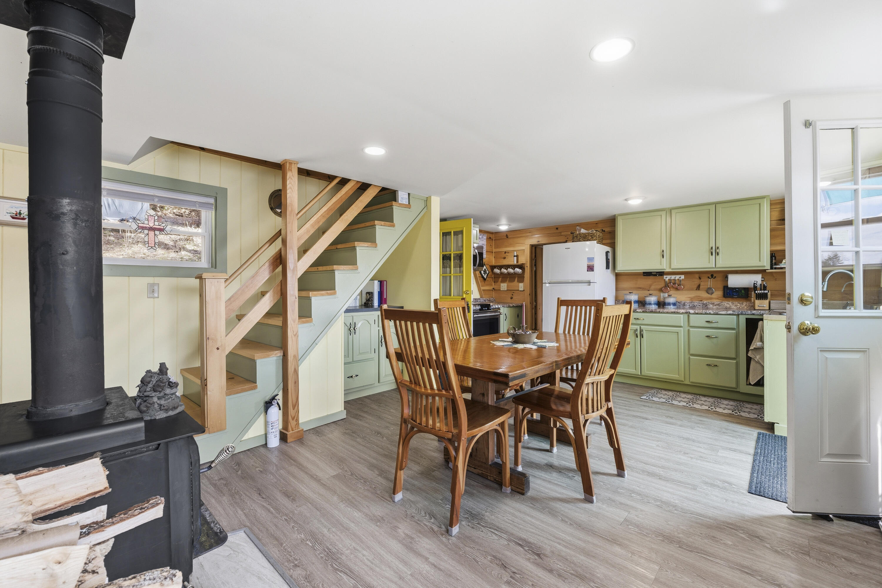 main property photo 5