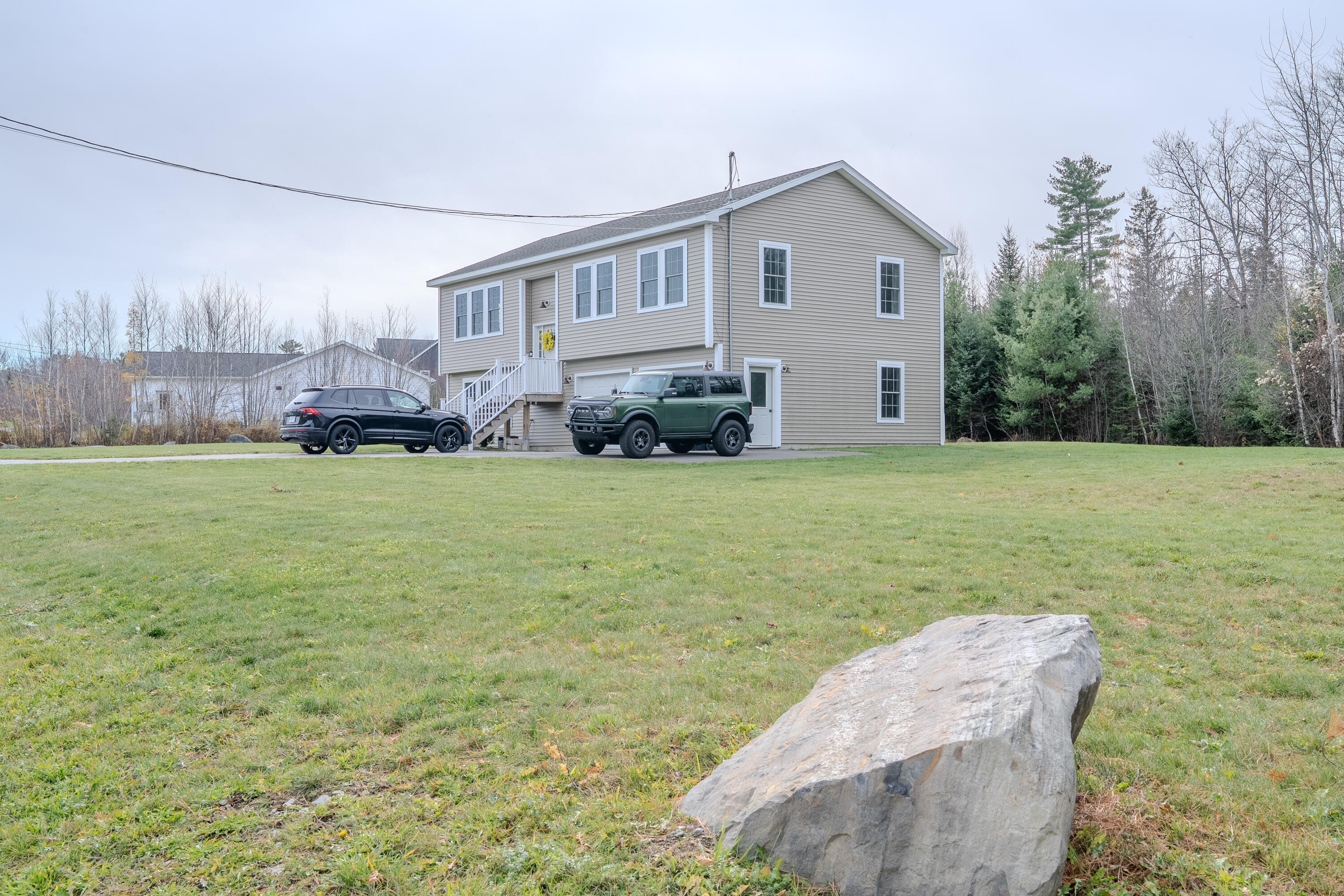 main property photo 41