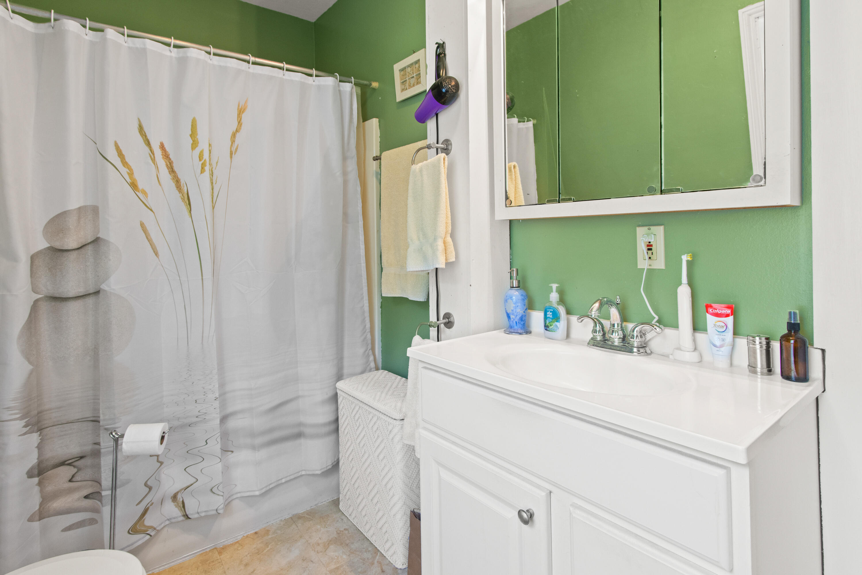 main property photo 59