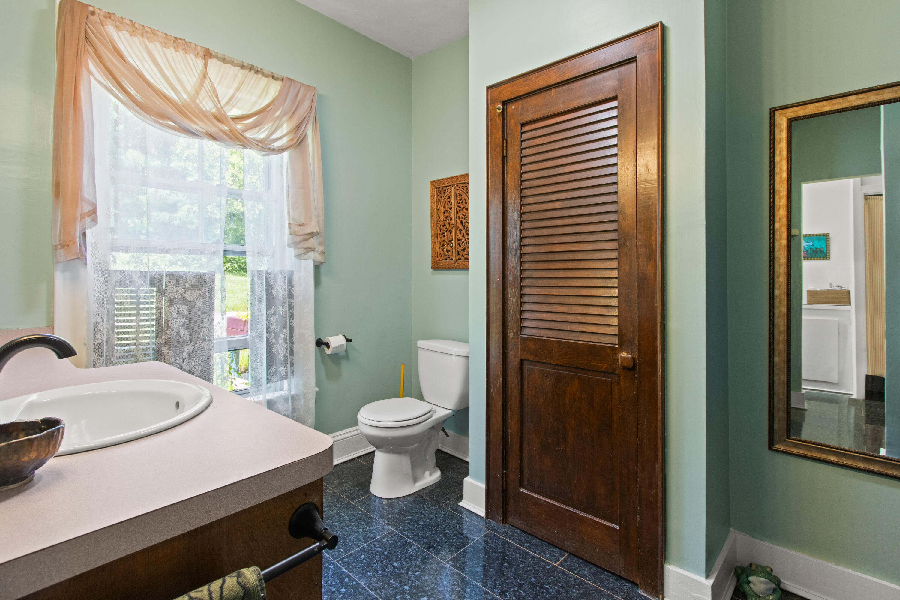 main property photo 75