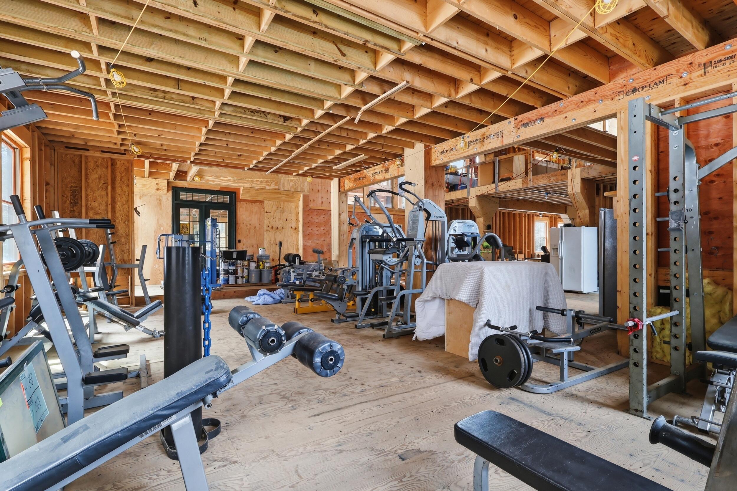 main property photo 33