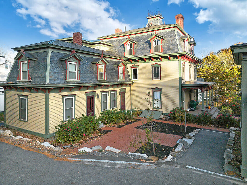 main property photo 35