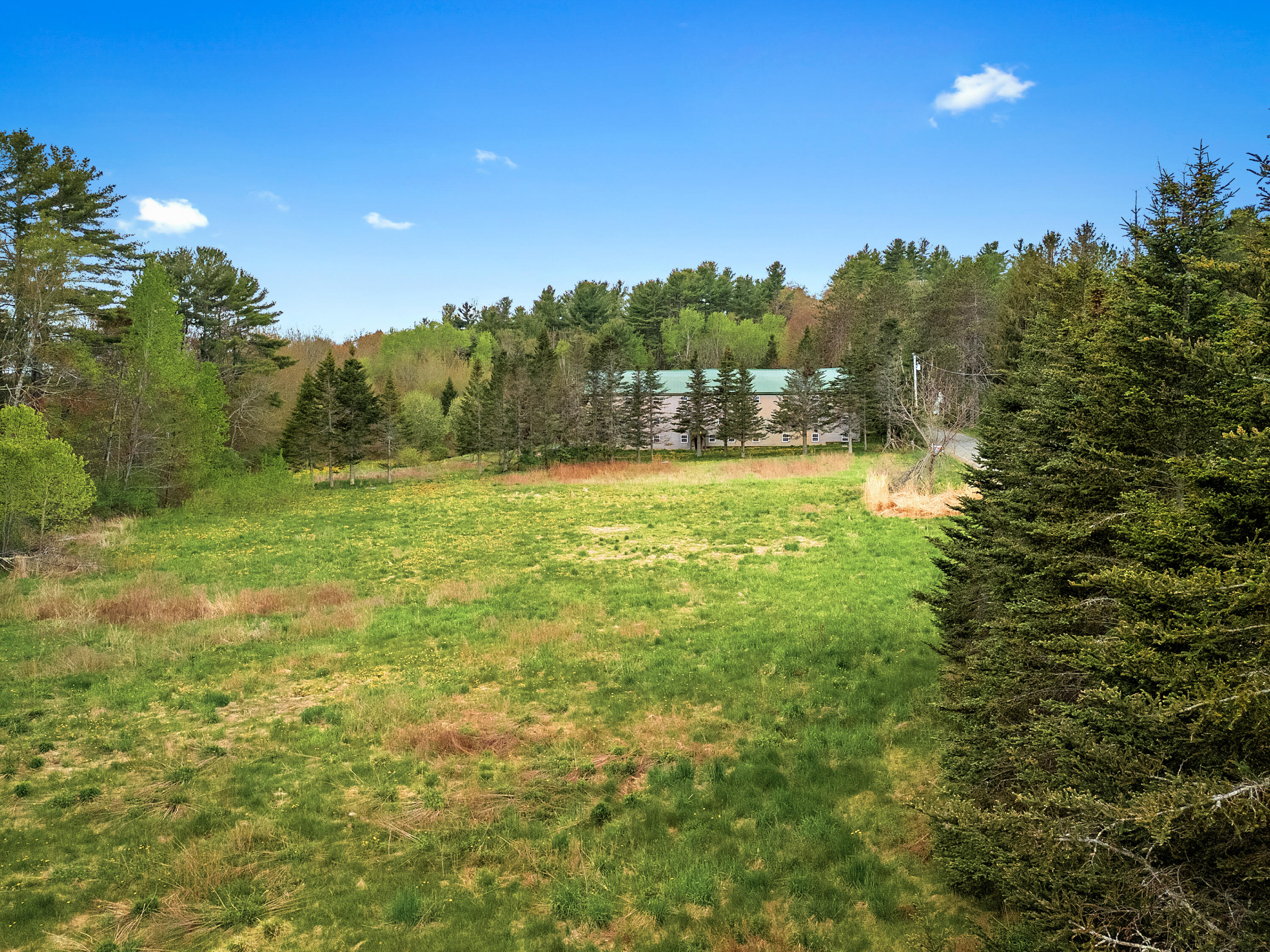 main property photo 32
