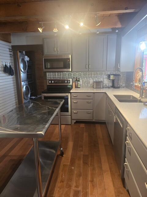 main property photo 5