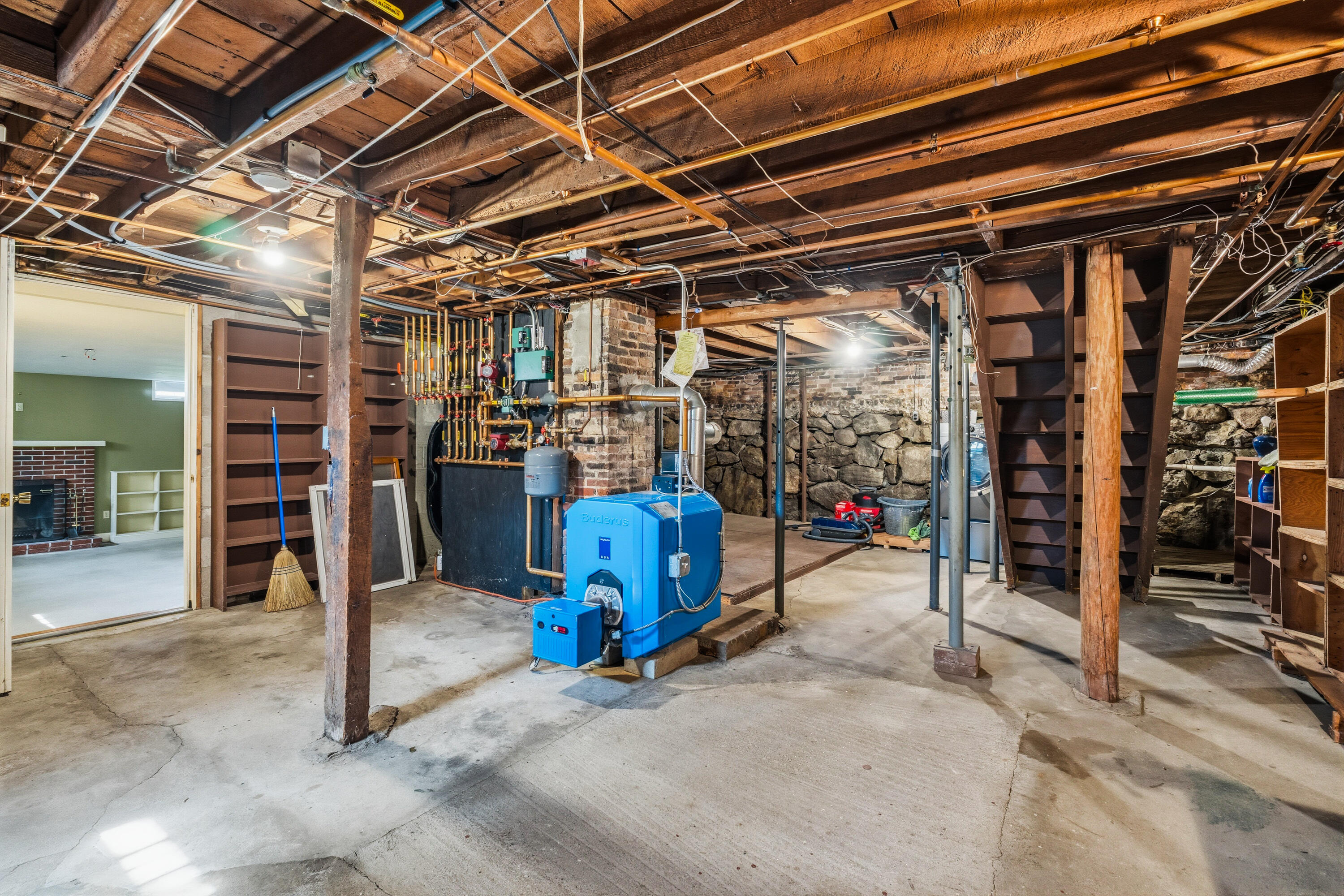main property photo 45