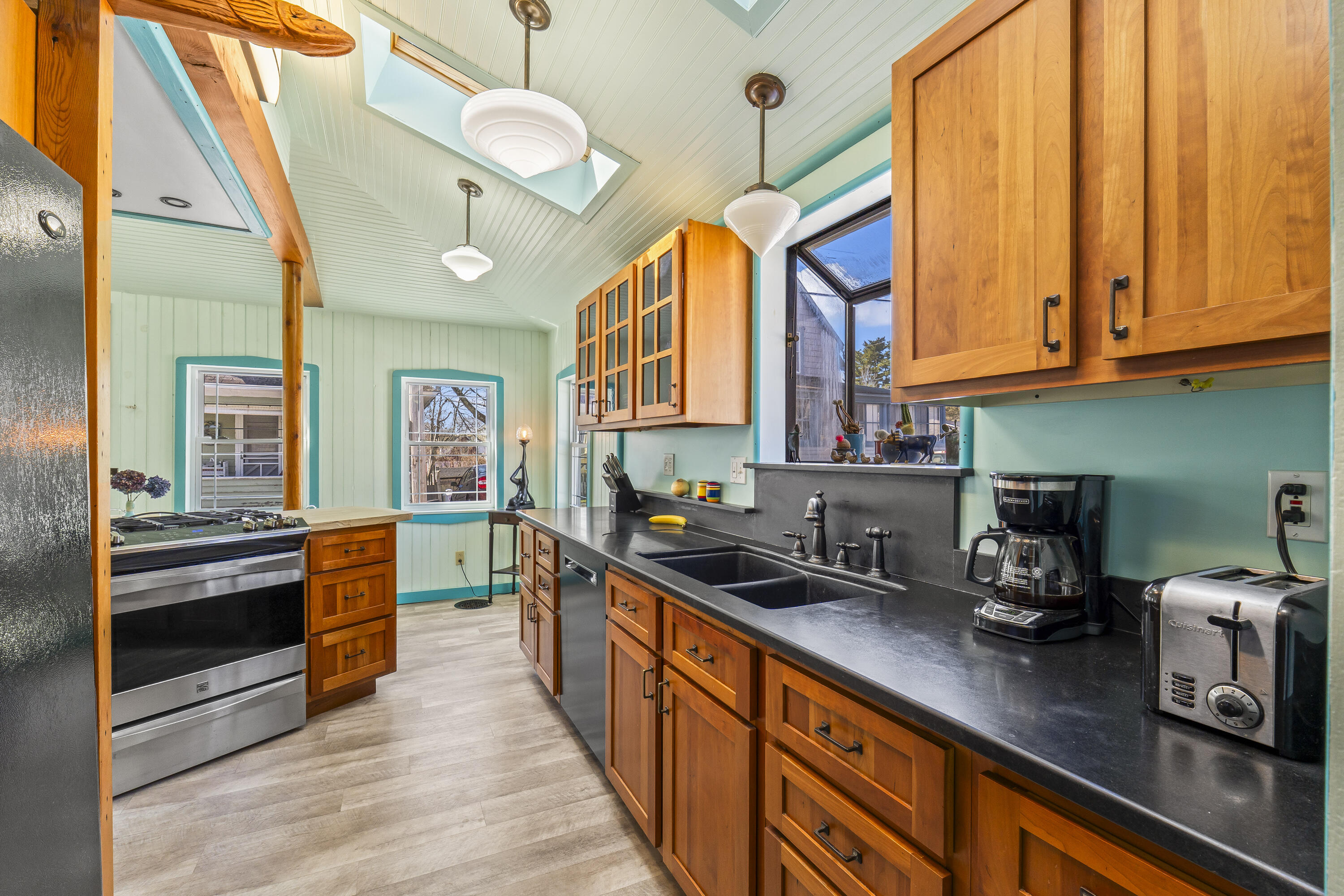 main property photo 12