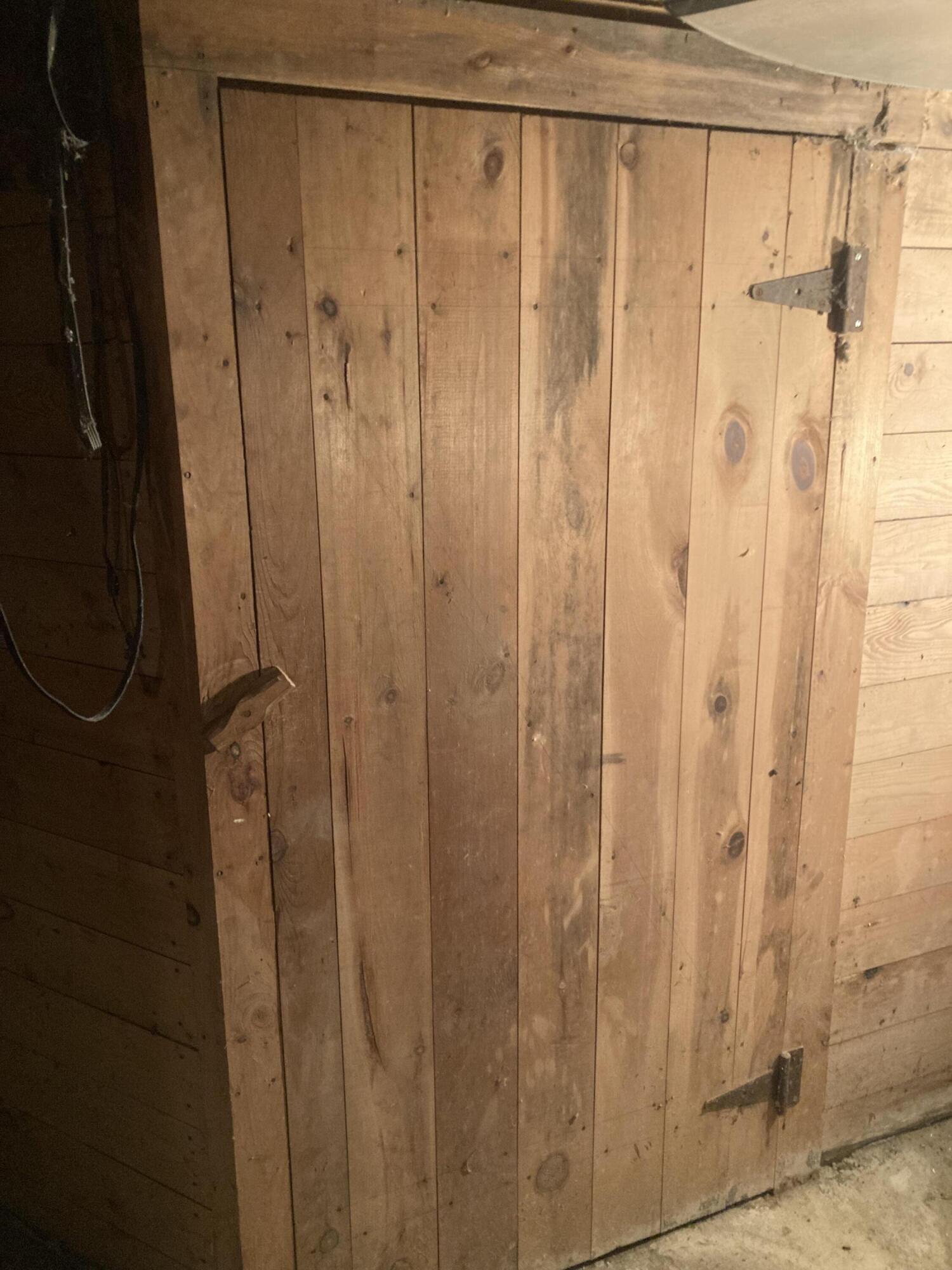 main property photo 36