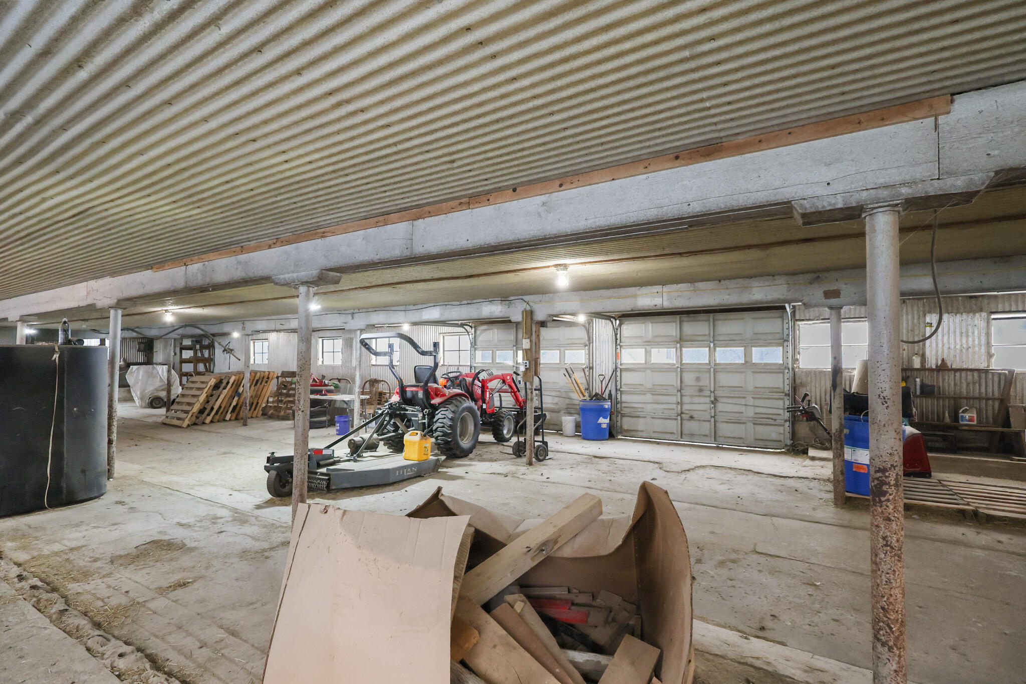 main property photo 60