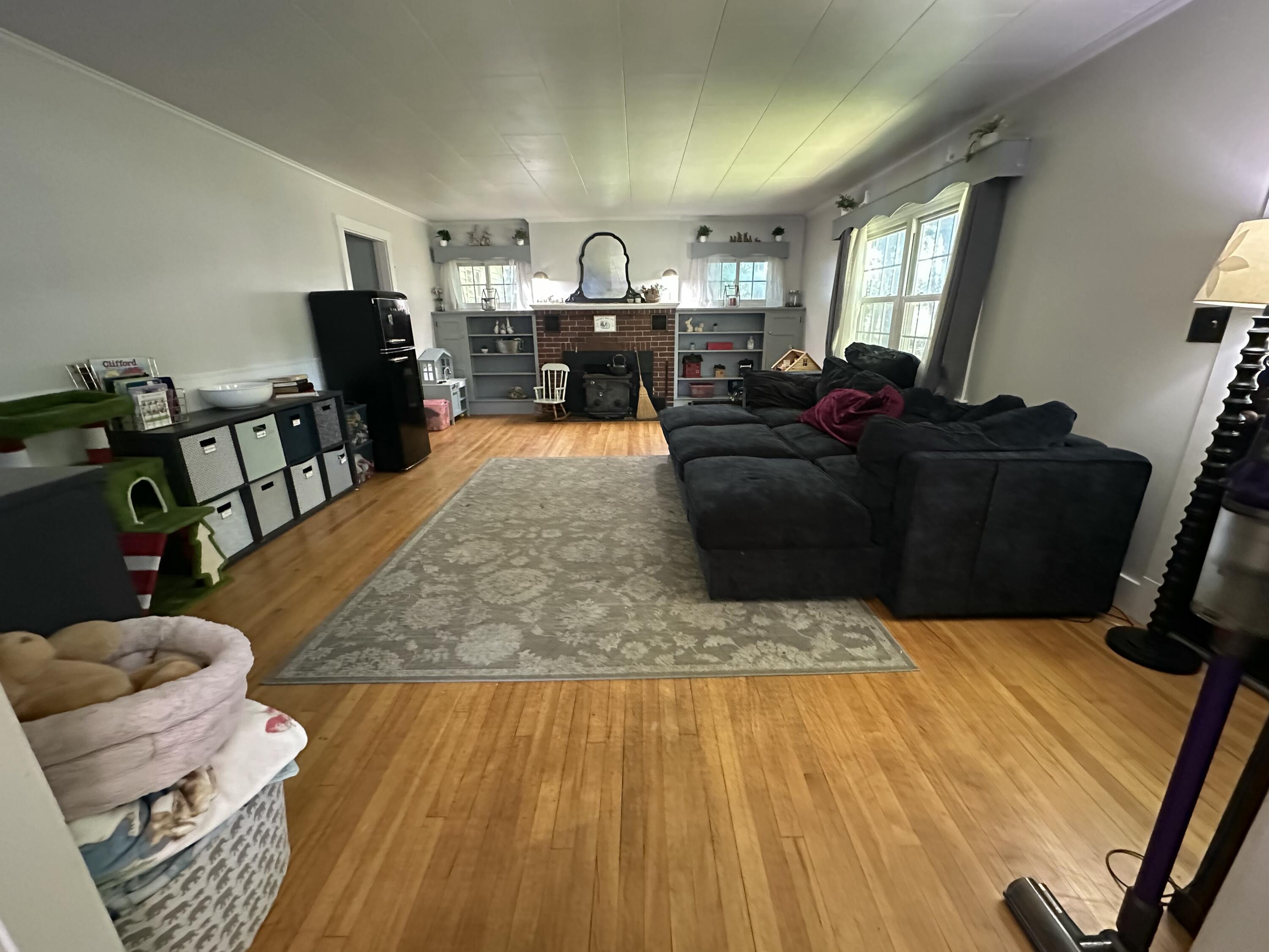 main property photo 27