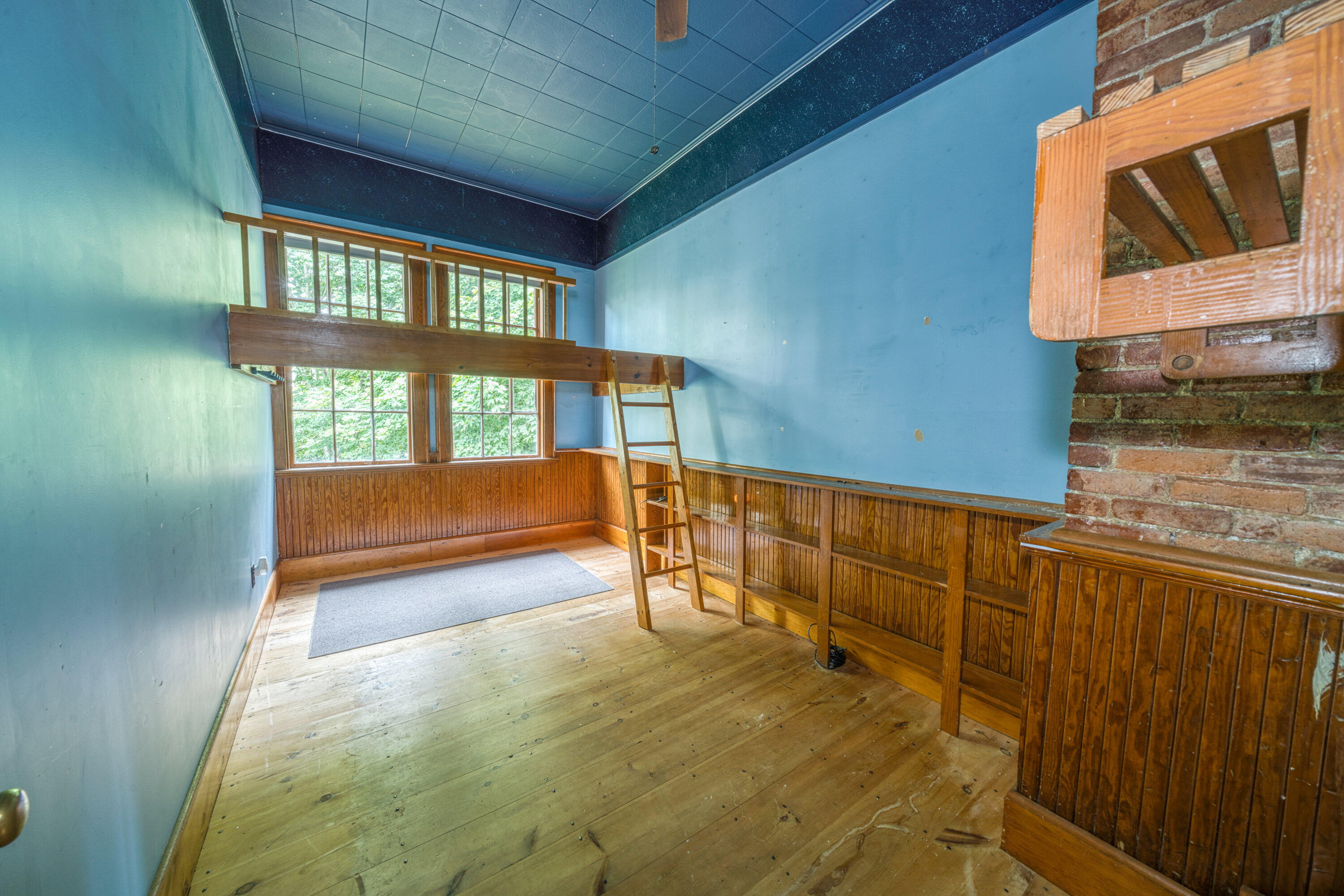 main property photo 39