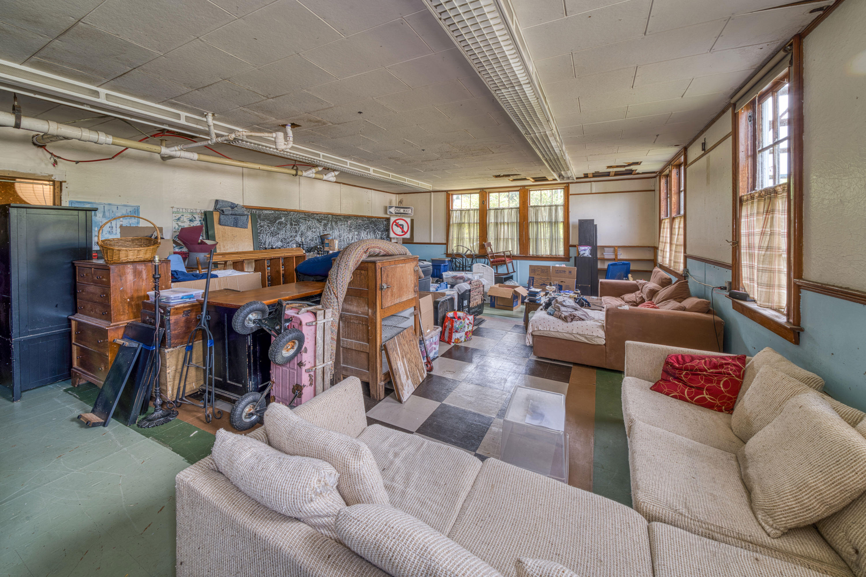 main property photo 9