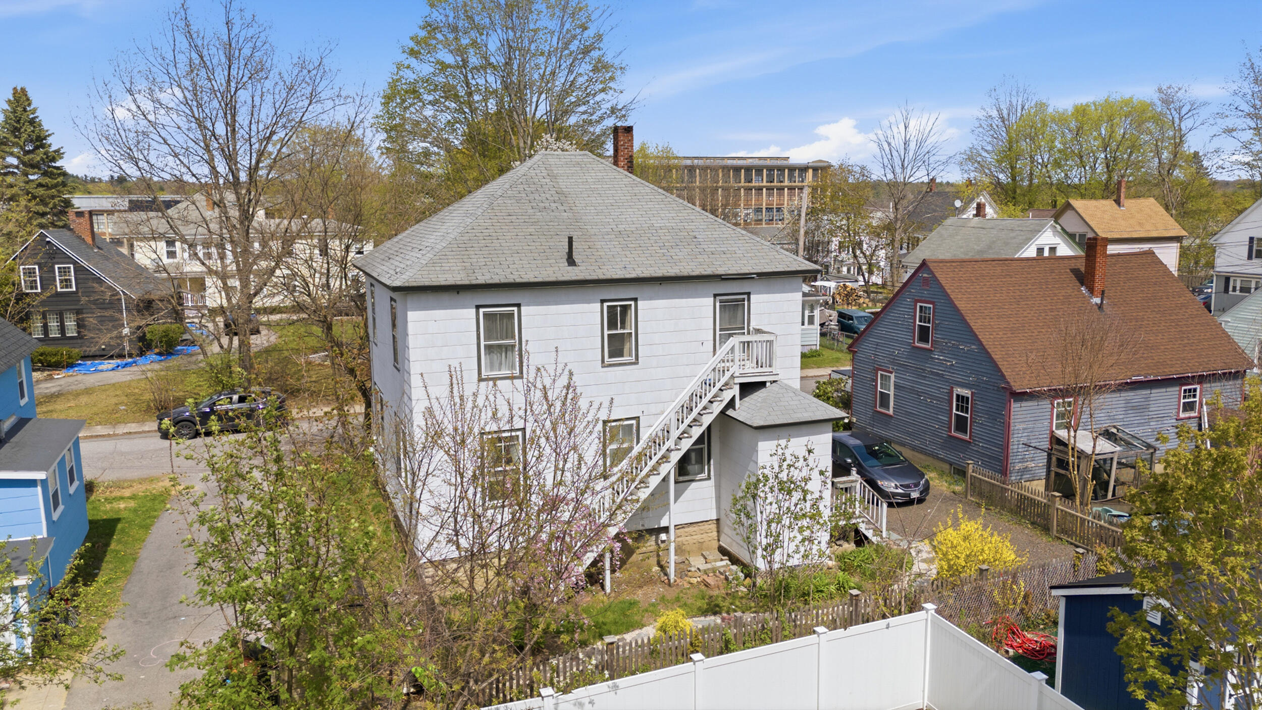 main property photo 34