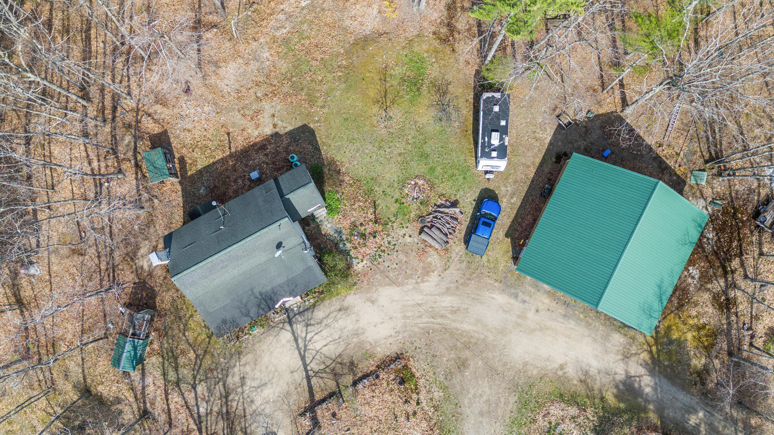 main property photo 28