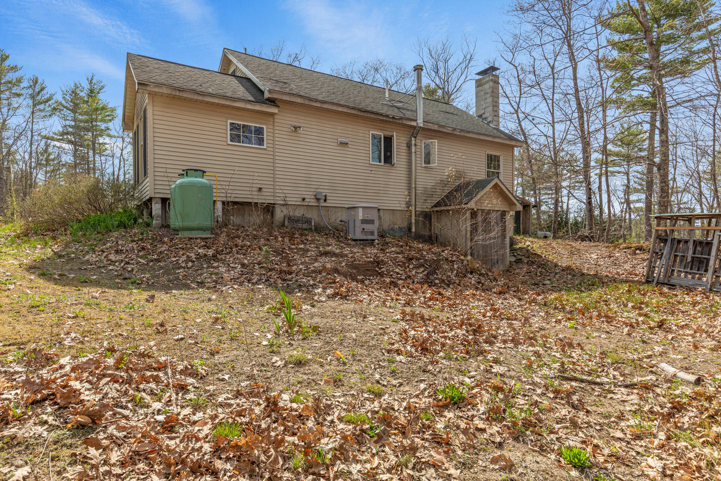 main property photo 33