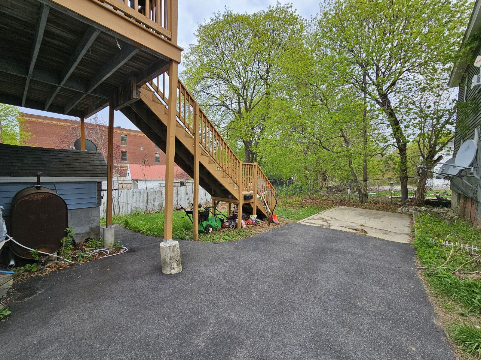main property photo 17