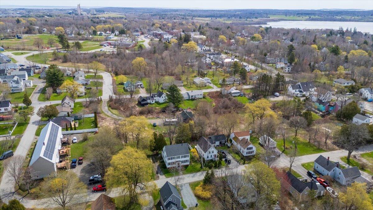 main property photo 75