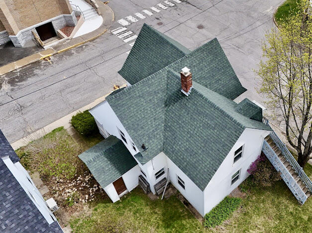 main property photo 38